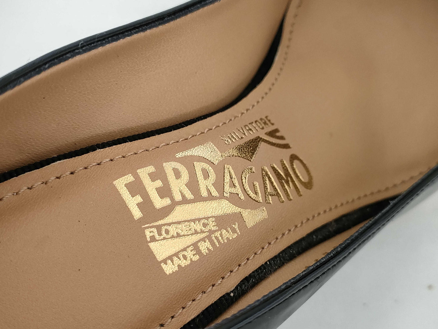 Salvatore Ferragamo Vala Ferragamo Vala Patent Pumps Pumps