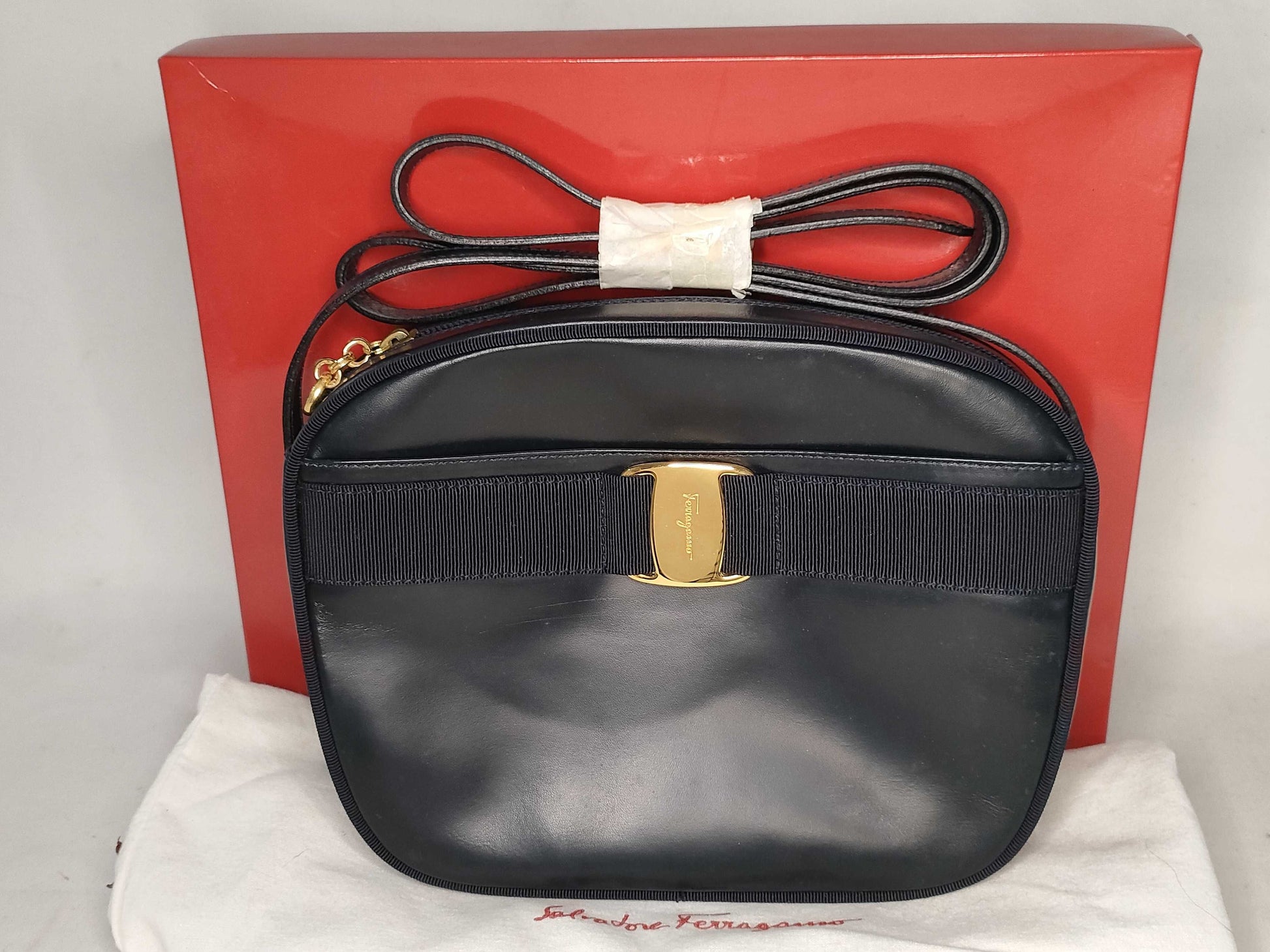 Salvatore Ferragamo Vala Ferragamo Vala Shoulder Bag Shoulder Bag