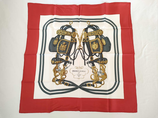 HERMES Carre Hermes Scarf Red/White Scarf