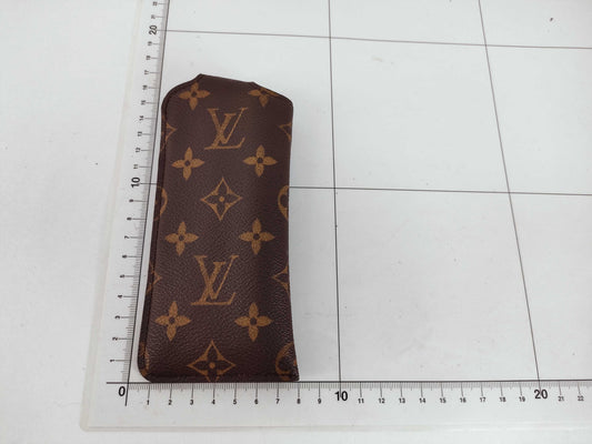 LOUIS VUITTON Monogram LV Monogram Etuilunet PM M66545 SN0069 Other Accessories