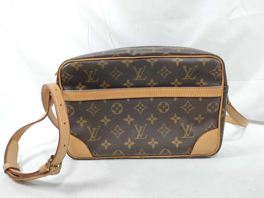 LOUIS VUITTON Monogram Louis Vuitton Trocadero Shoulder Bag