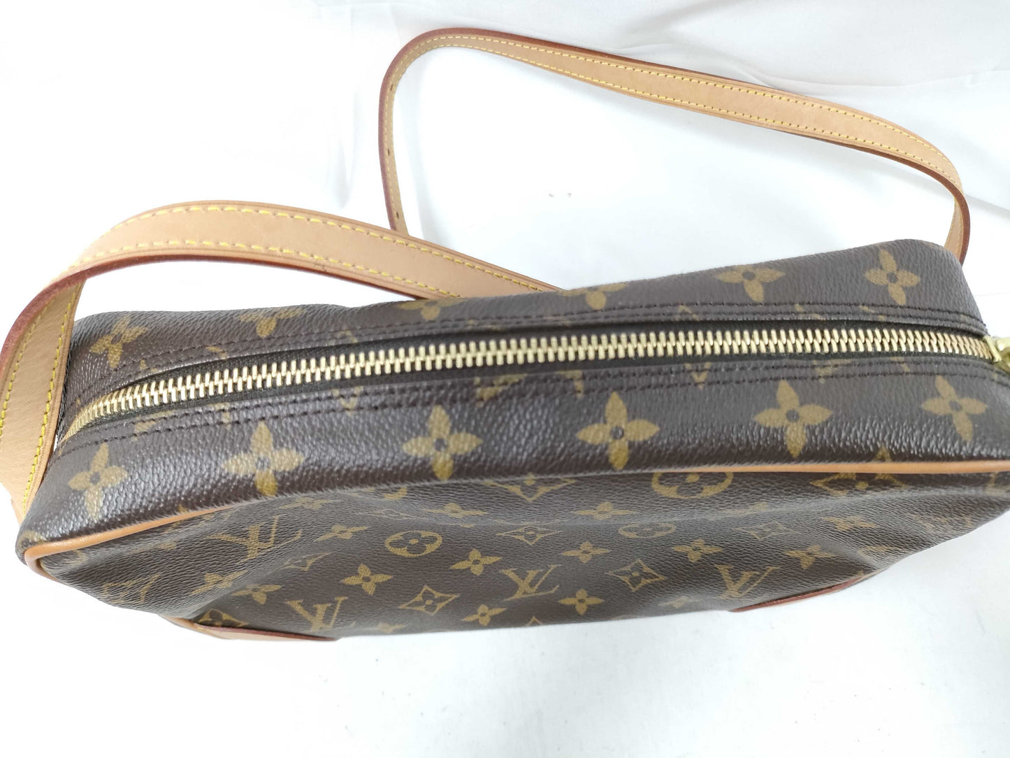 LOUIS VUITTON Monogram Louis Vuitton Trocadero Shoulder Bag