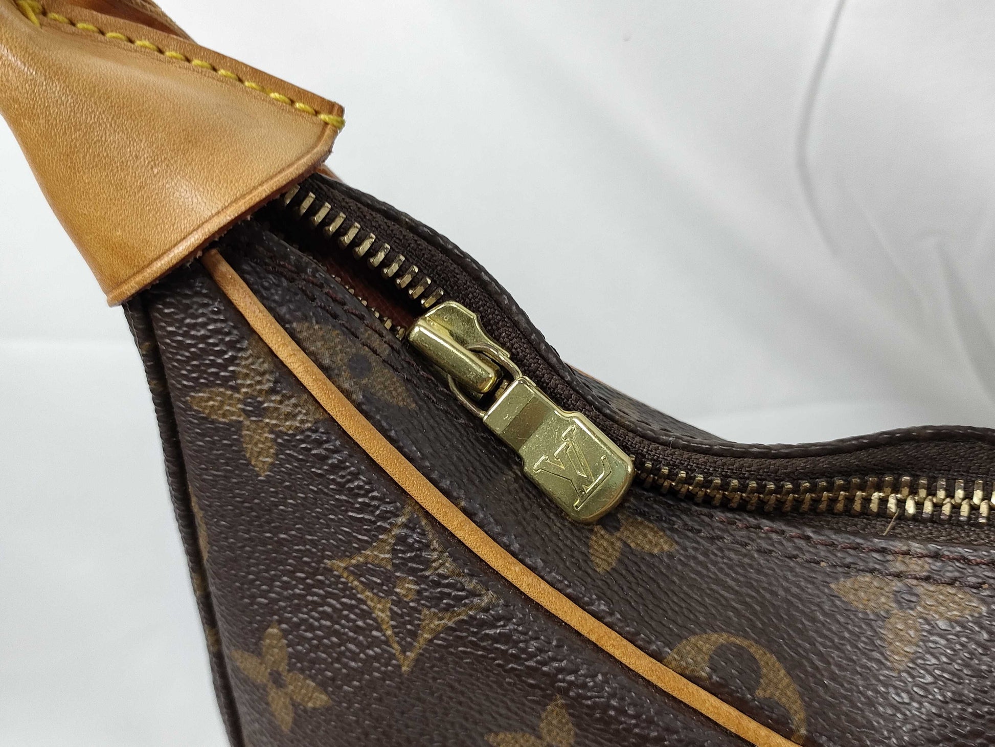 LOUIS VUITTON Monogram Louis Vuitton Vuitton Monogram Boulogne 30 M51265 AS0091 Brown Shoulder Bag