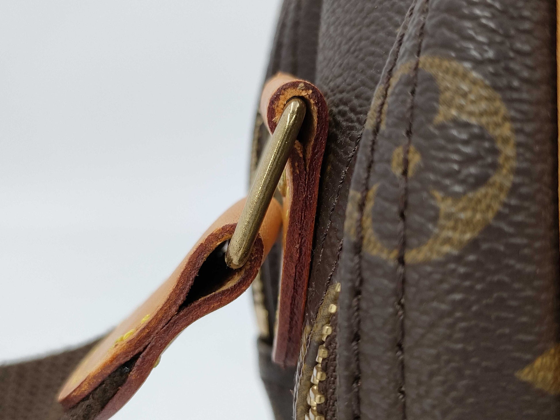 LOUIS VUITTON Monogram Reporter PM Shoulder Bag