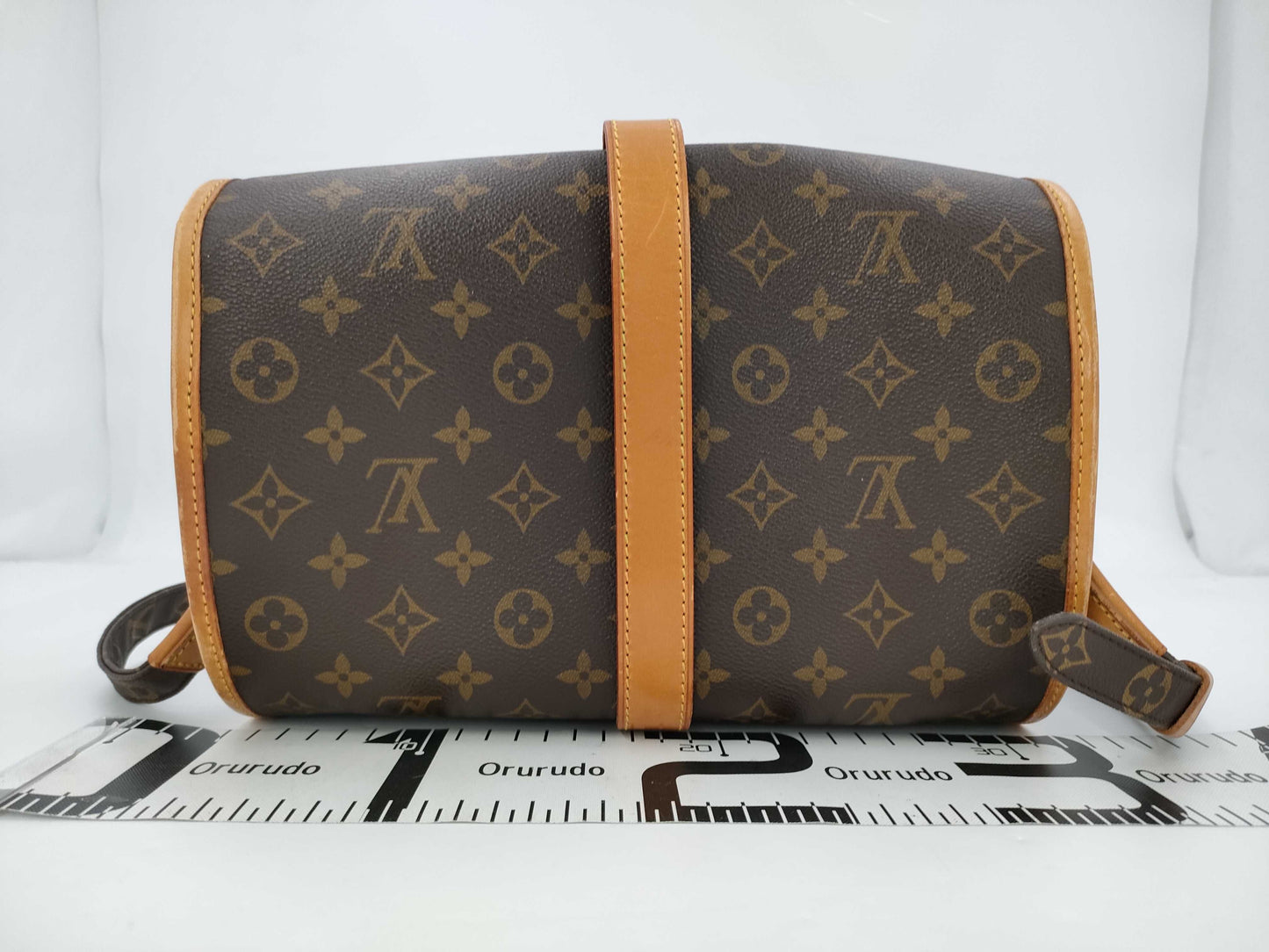 LOUIS VUITTON Louis Vuitton Monogram Marne Shoulder Bag