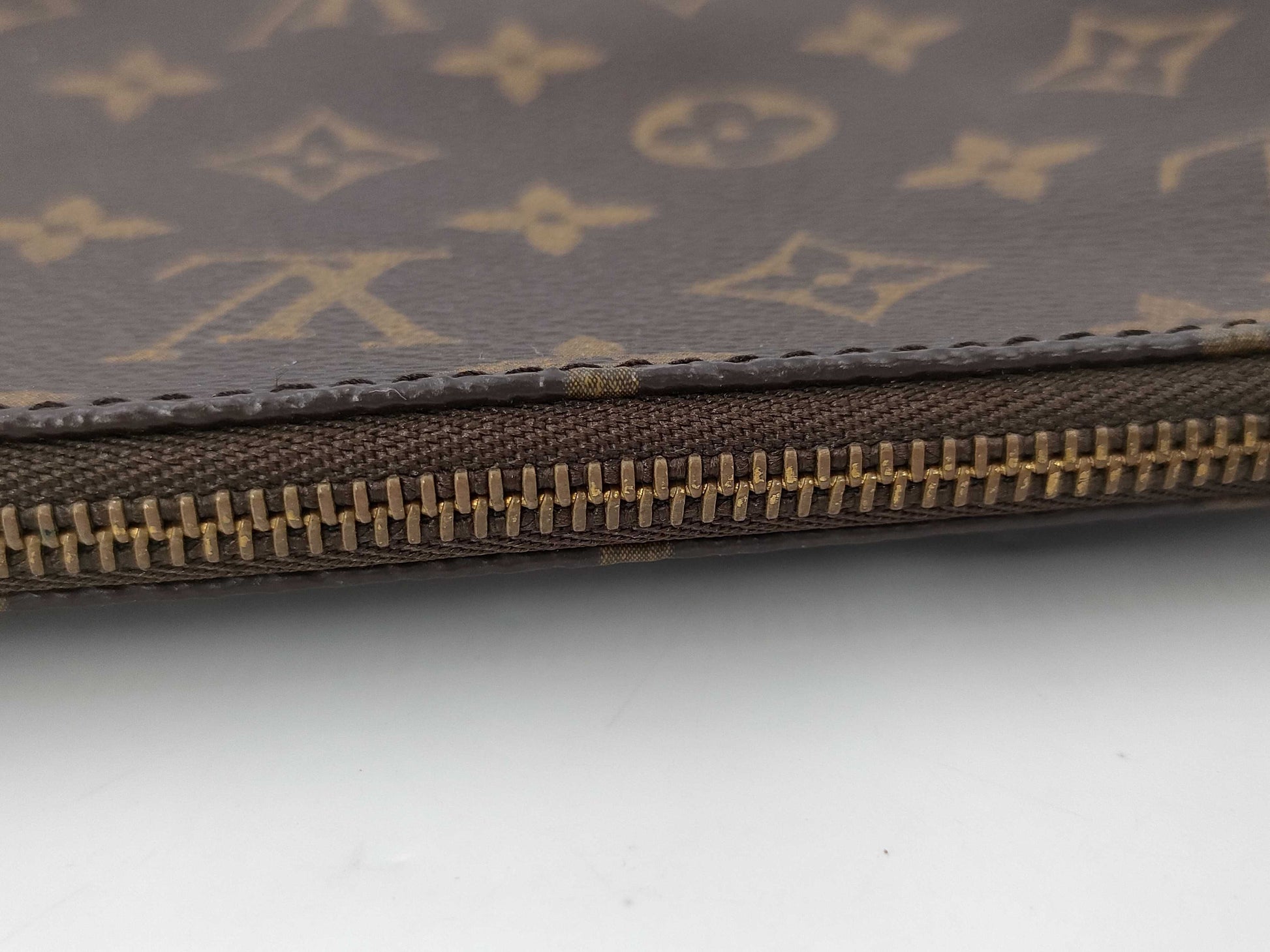 LOUIS VUITTON Louis Vuitton Monogram Accessoir Pouch