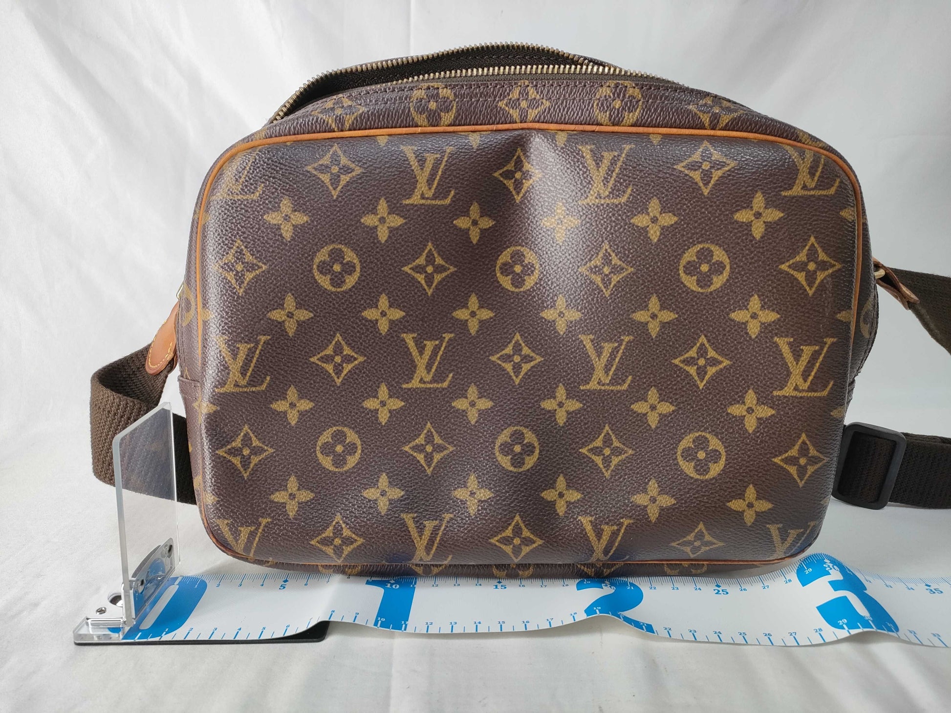 LOUIS VUITTON Monogram Louis Vuitton Reporter PM Monogram Shoulder Bag