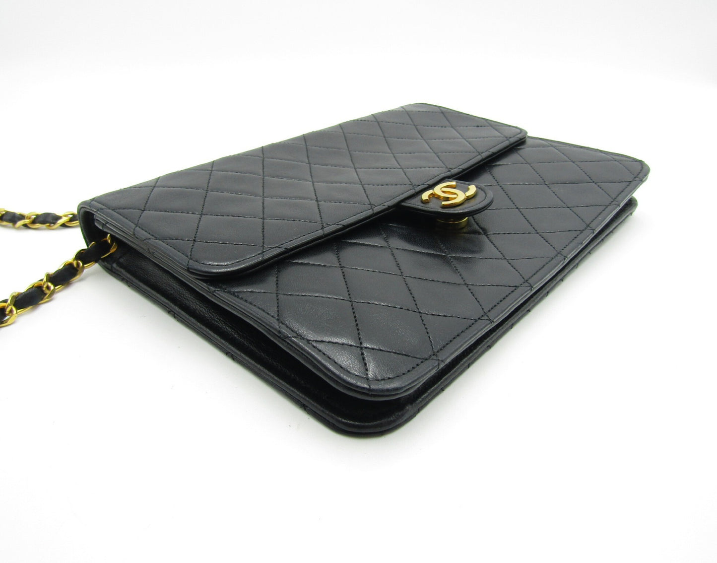 CHANEL Matlasse Pushlock Chain Shoulder Black/G Fittings A03569 Lambskin Shoulder Bag