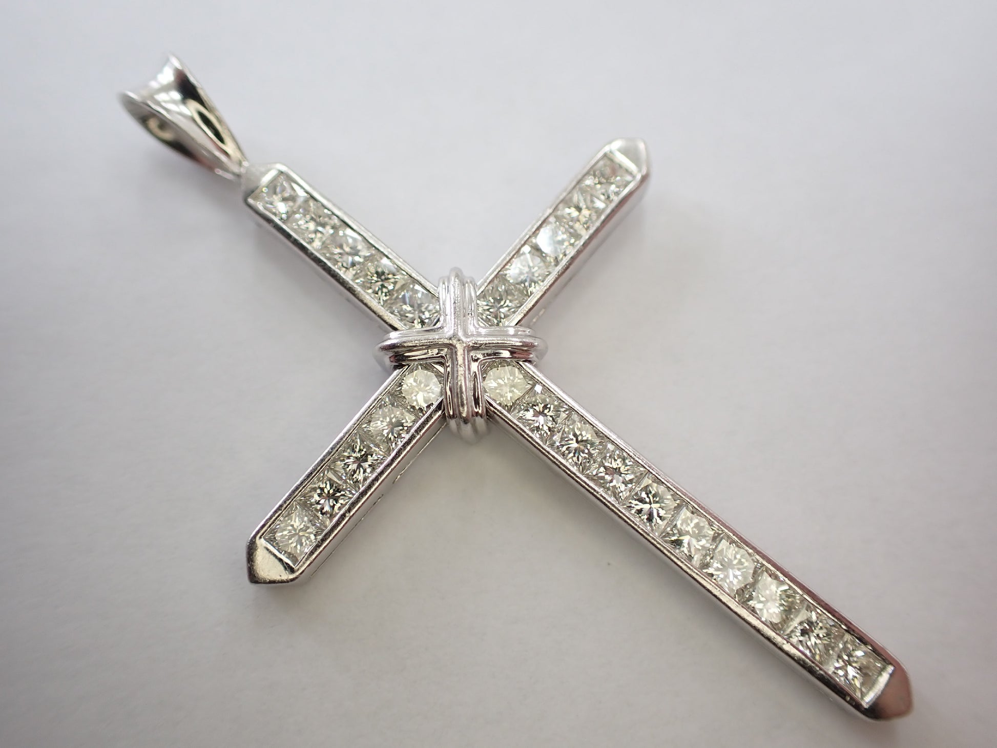 Cloth D1.95ct PT850 6.0g Pendant Top 