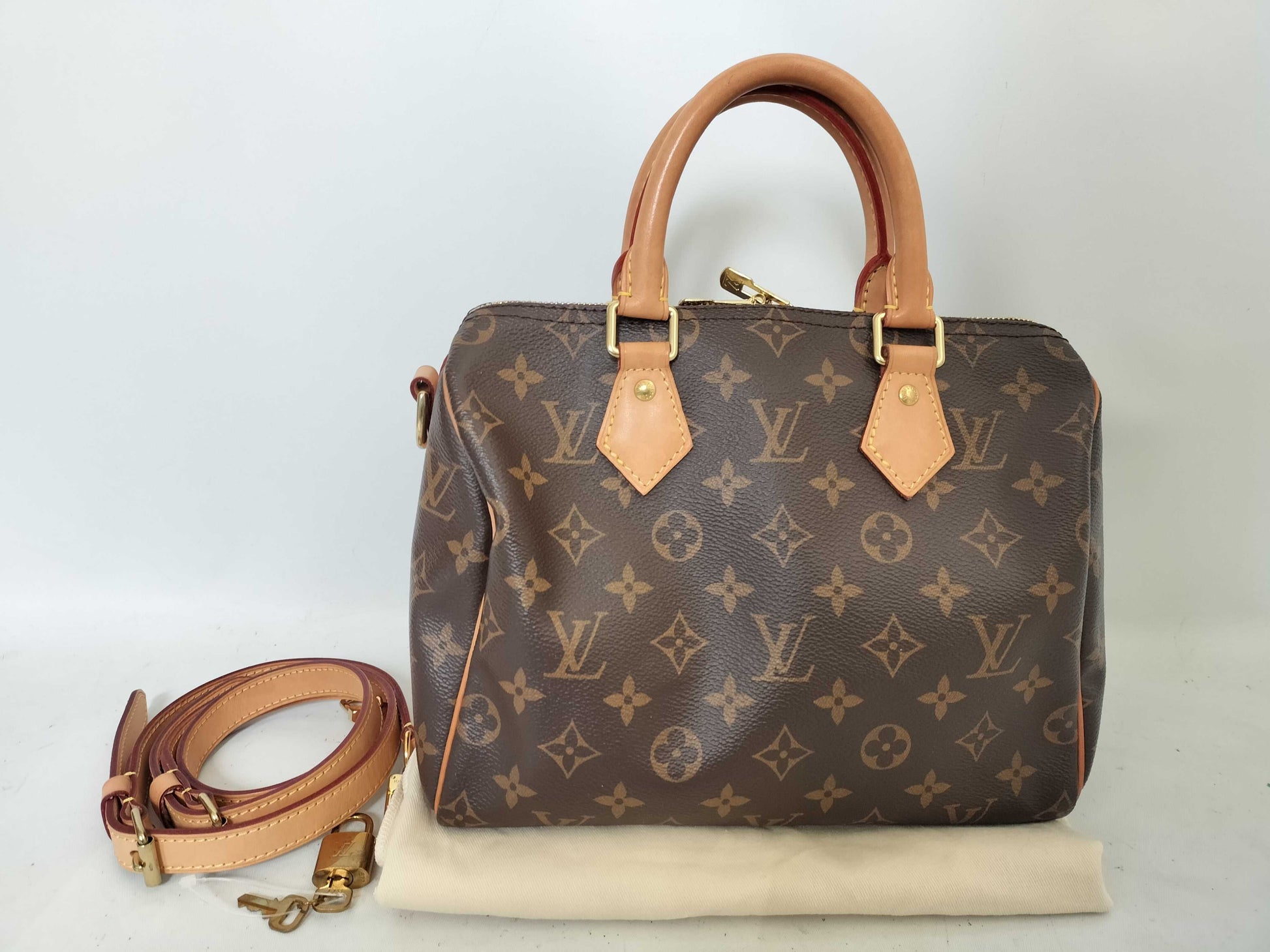 LOUIS VUITTON Monogram Louis Vuitton M46977 Speedy Banduriere 25 Key Cadena Monogram Exhibition Handbag