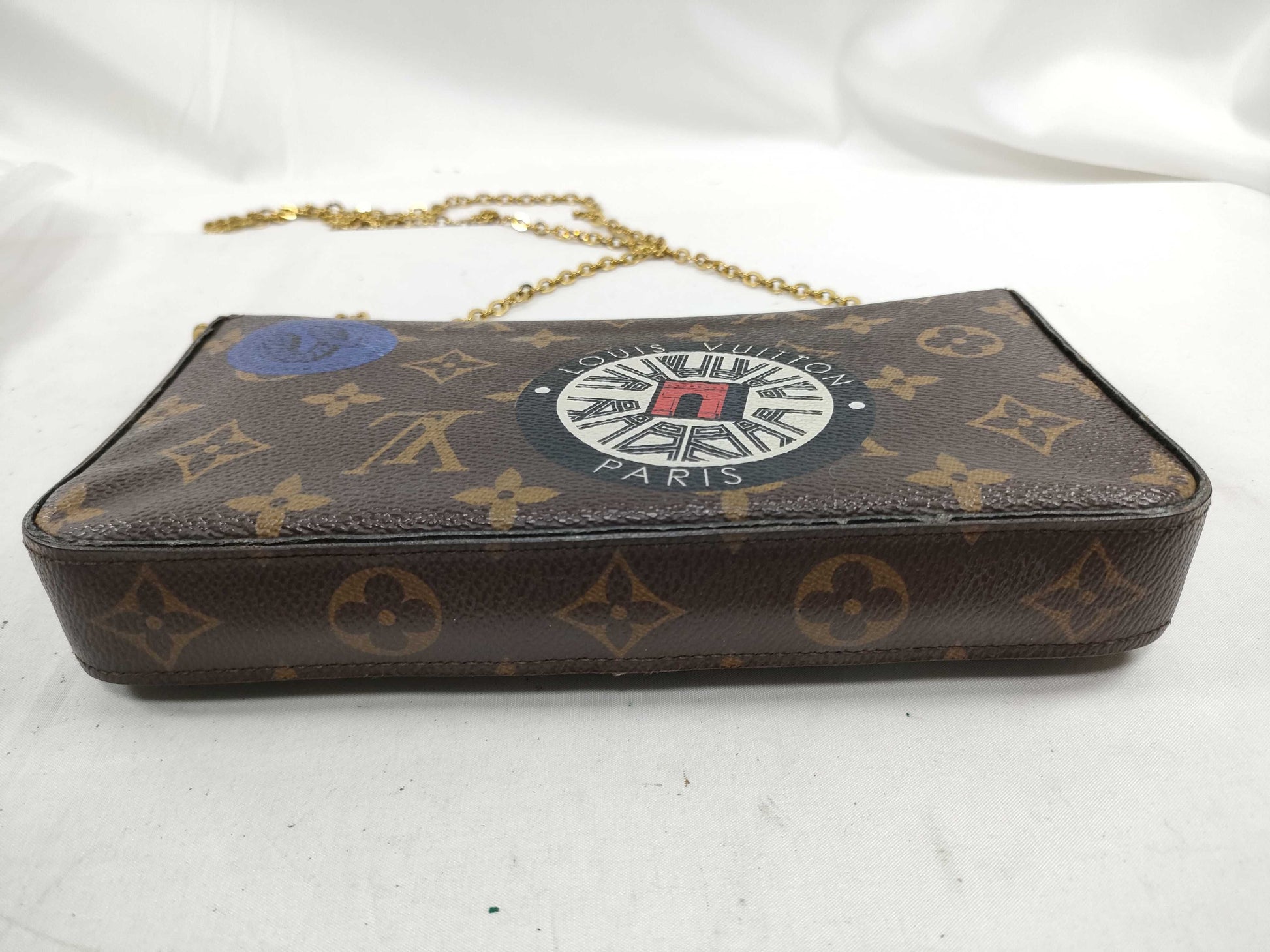 LOUIS VUITTON Monogram Louis Vuitton M62145 Pochette Freeche Strap Shoulder Bag