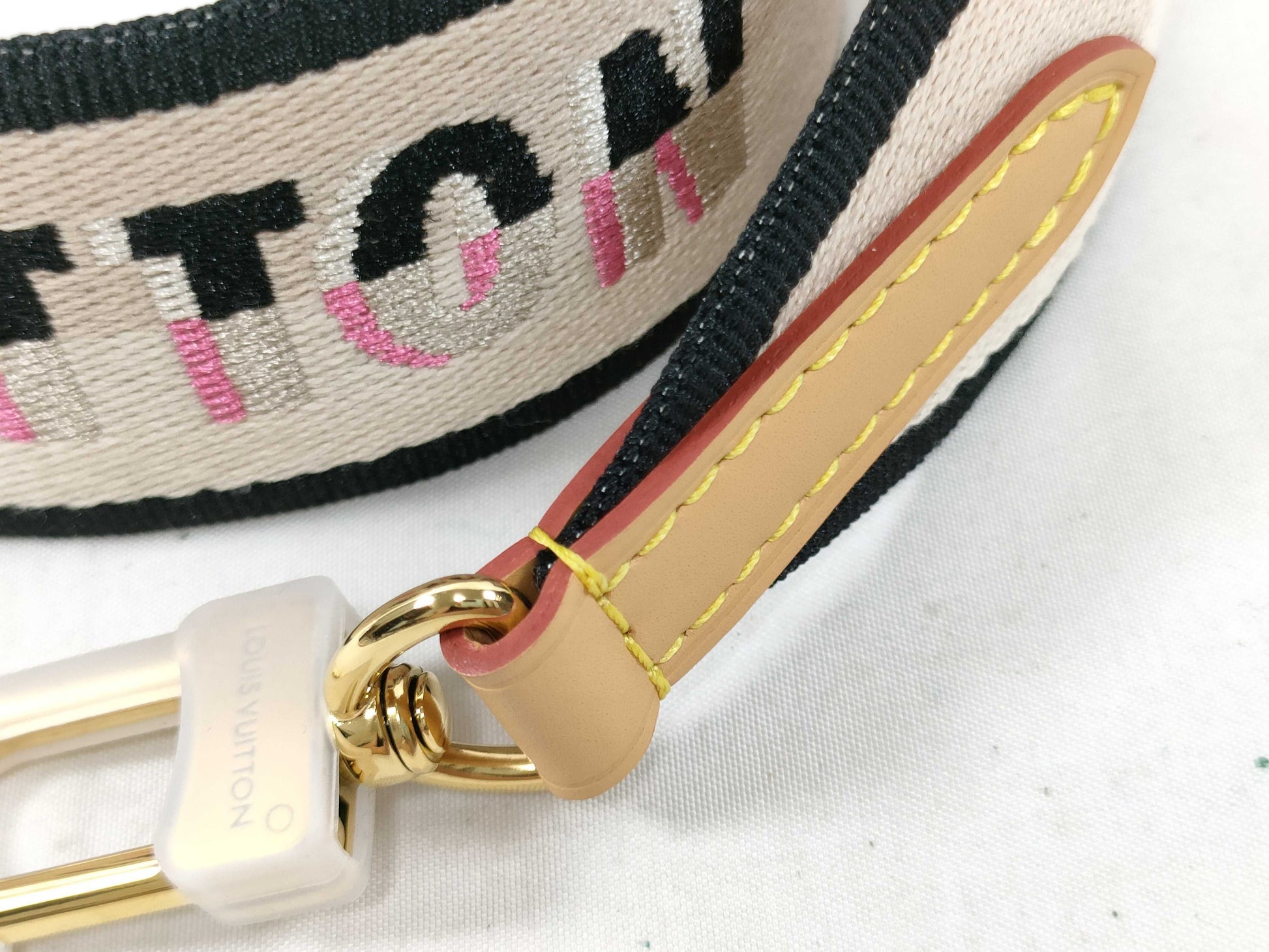 LOUIS VUITTON Louis Vuitton Strap Strap