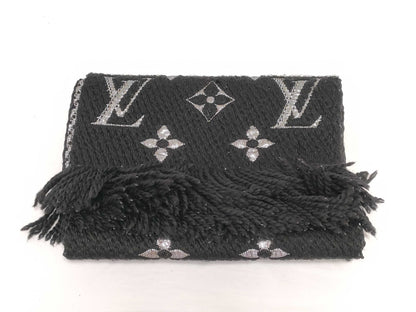 LOUIS VUITTON Monogram Louis Vuitton Echarpe Logomania Shine Tagged Muffler