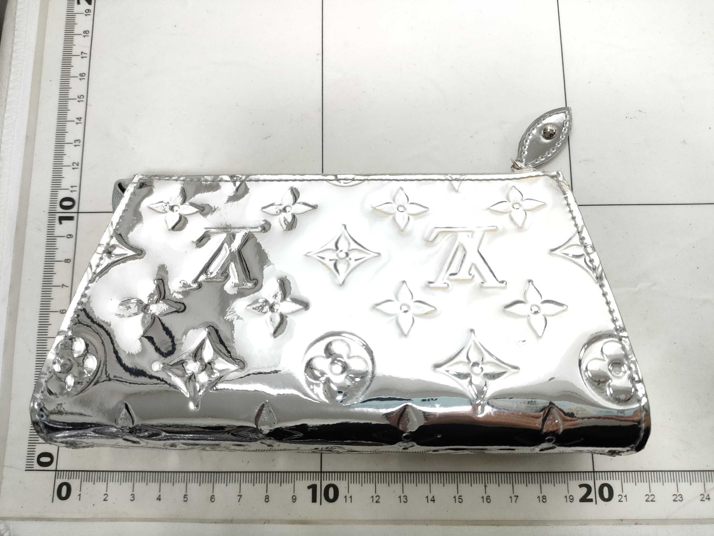 LOUIS VUITTON Monogram Miroir Truth Cosmetic Pouch