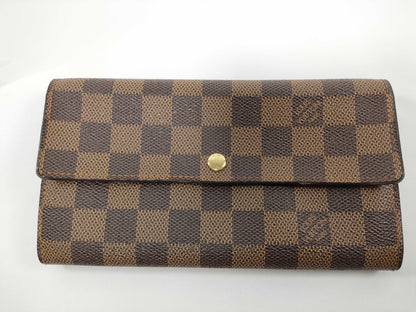LOUIS VUITTON Damier Louis Vuitton Wallet Sarah Wallet