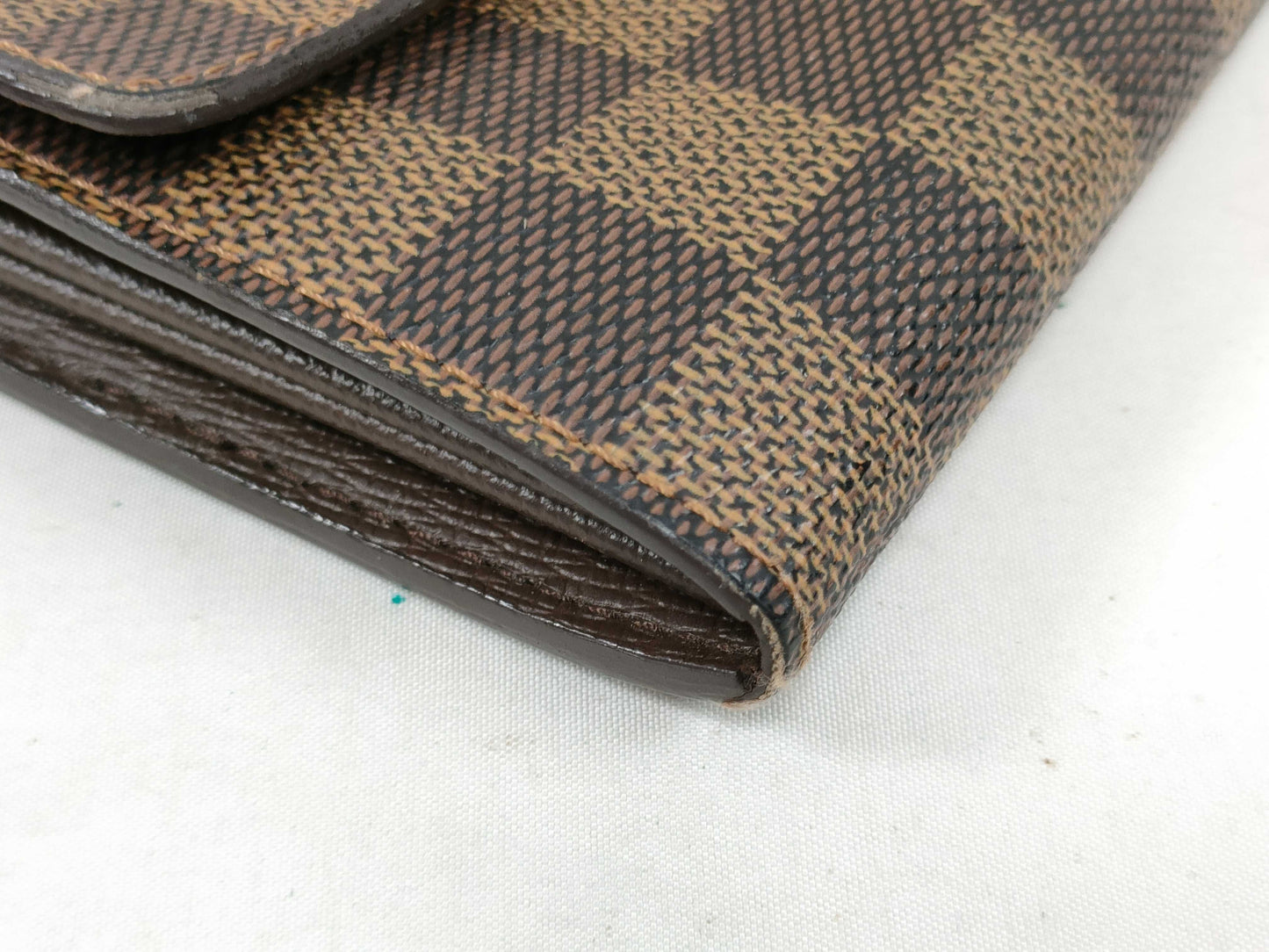 LOUIS VUITTON Damier Louis Vuitton Wallet Sarah Wallet