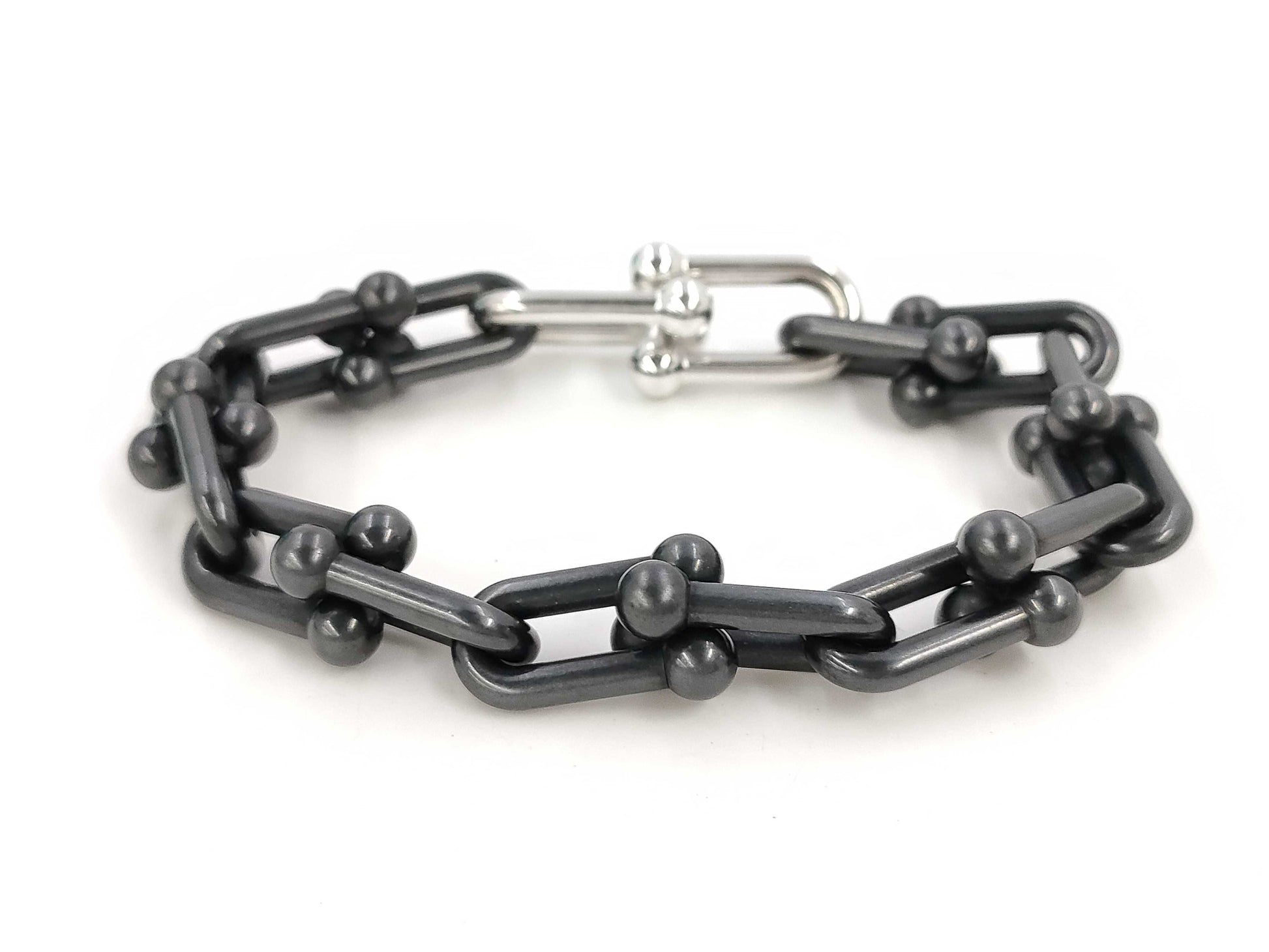 Tiffany&Co. Hardware Large Link Titanium WG Au750 49.0g Bracelet Bangle 