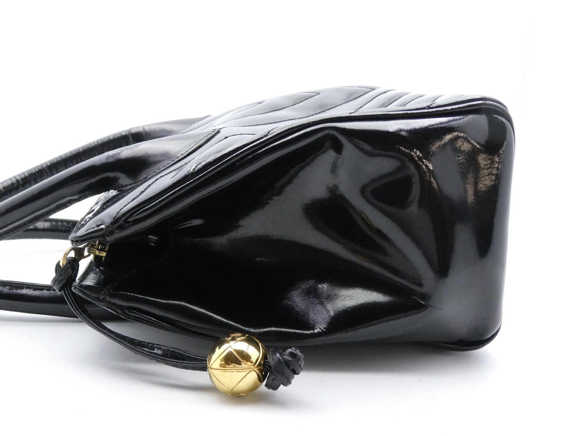 CHANEL V-Stitch Enamel 2WAY Handbag