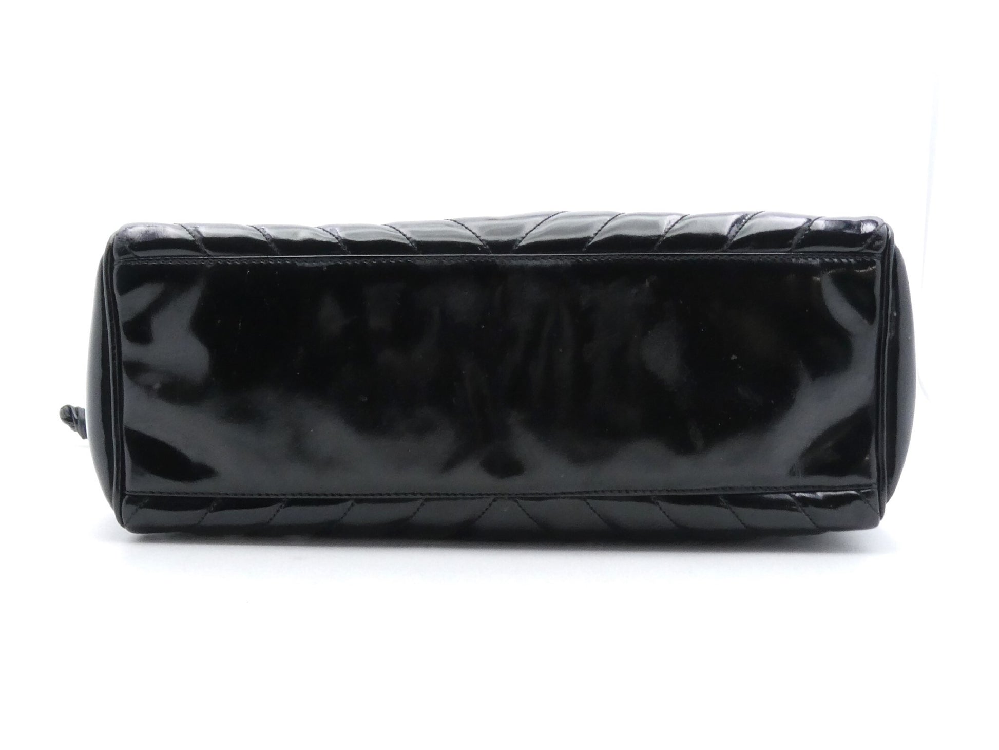 CHANEL V-Stitch Enamel 2WAY Handbag