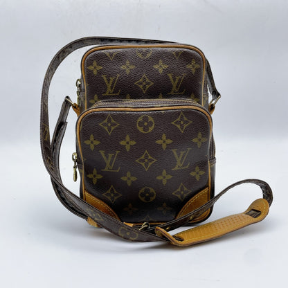 LOUIS VUITTON Vuitton Monogram Amazon Shoulder Bag