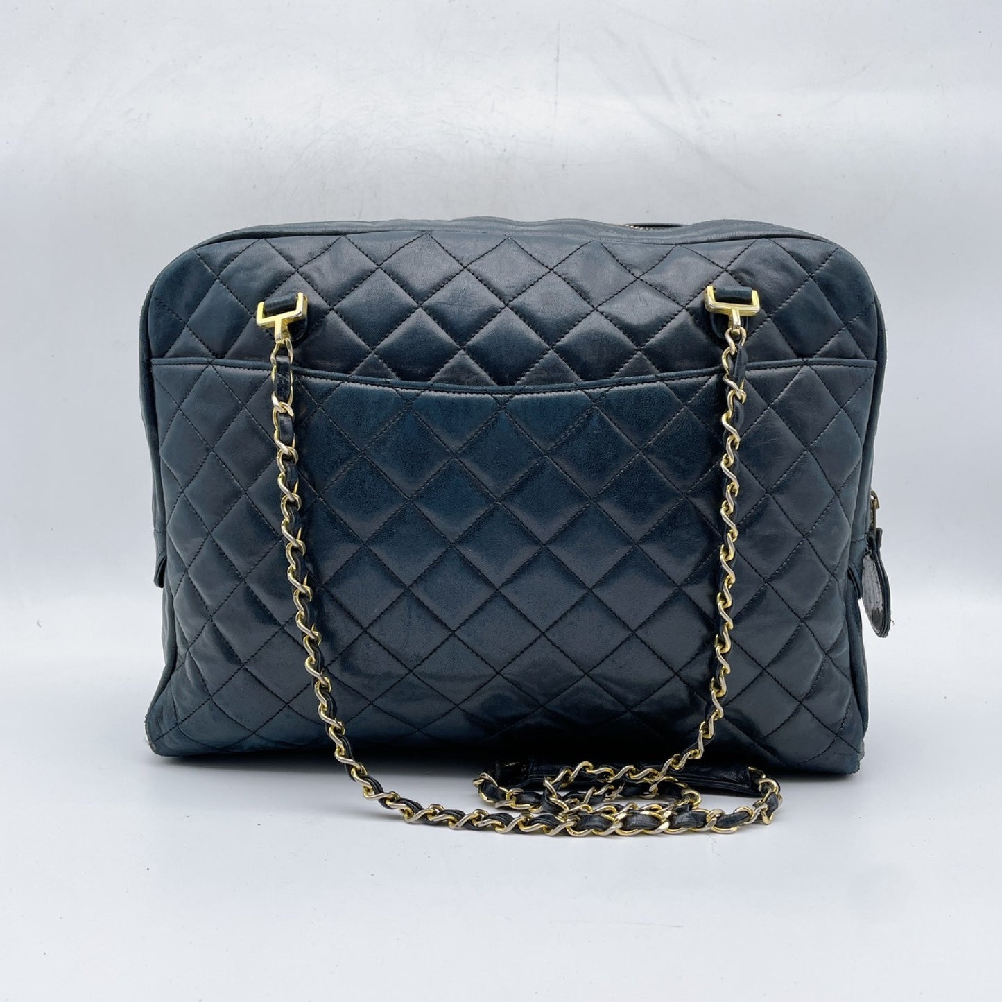 CHANEL Matlasse Chain Shoulder Bag with Seal Shoulder Bag
