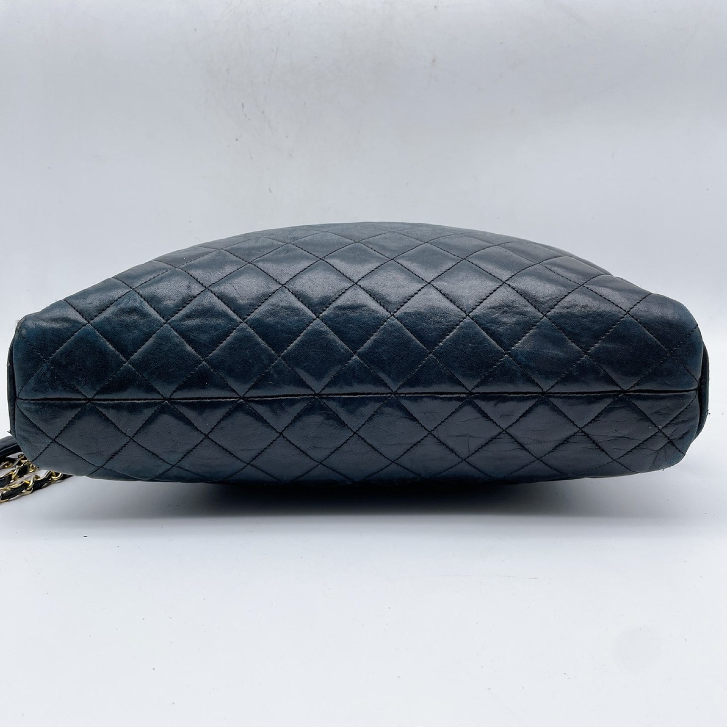 CHANEL Matlasse Chain Shoulder Bag with Seal Shoulder Bag