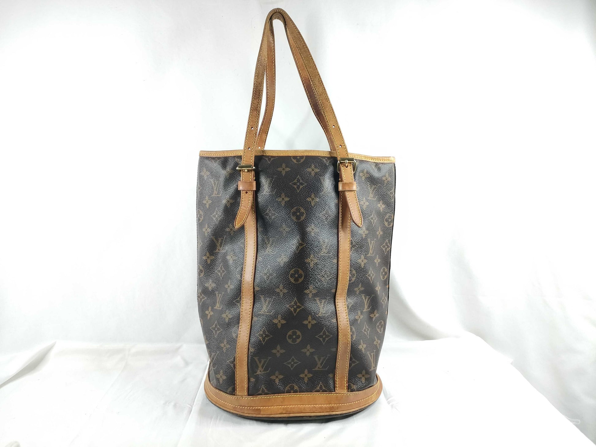 LOUIS VUITTON Monogram Louis Vuitton Monogram Bucket GM M42236 Shoulder Bag