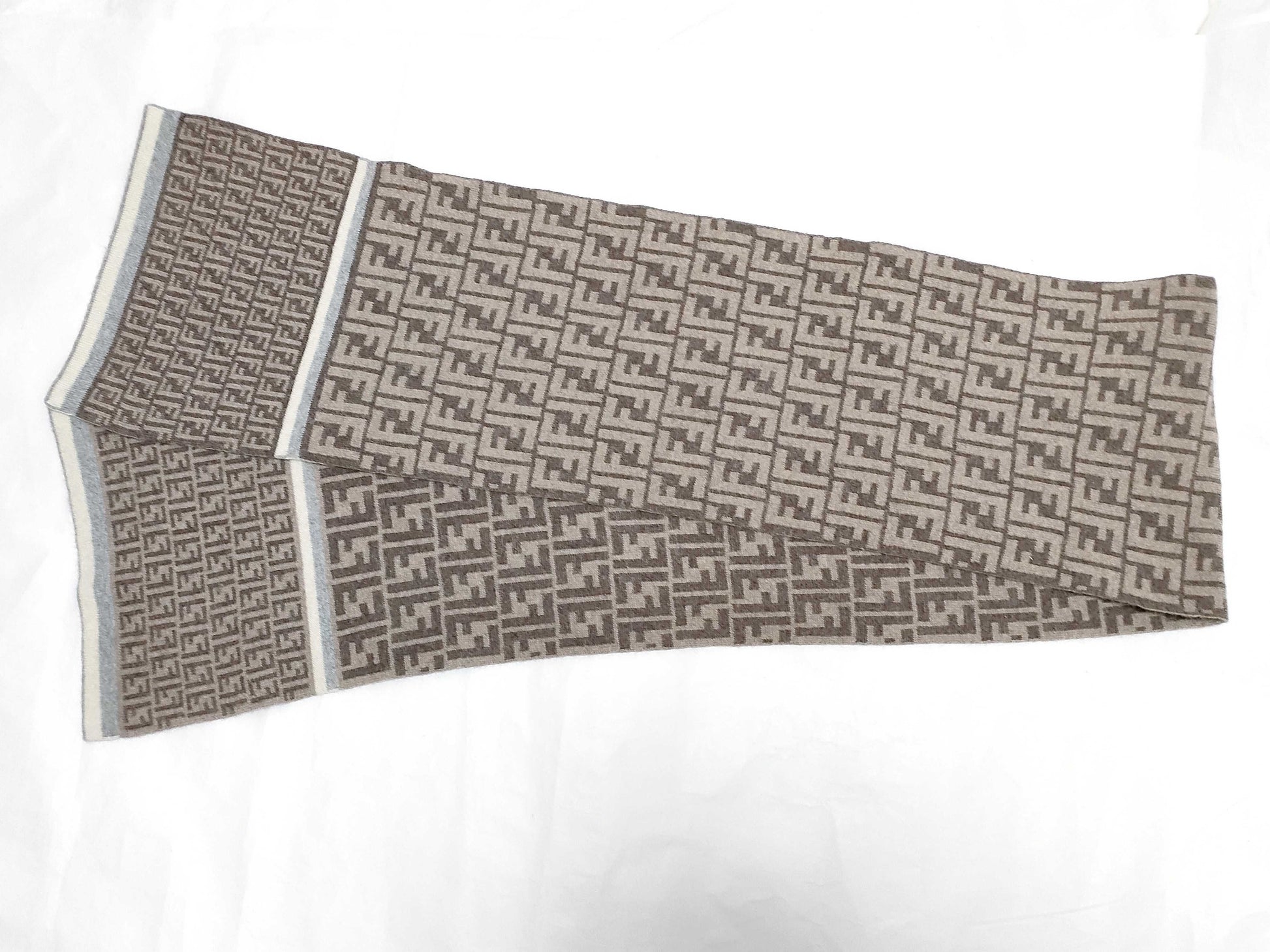 FENDI Zucca Pattern Fendi Zucca Muffler Beige Muffler