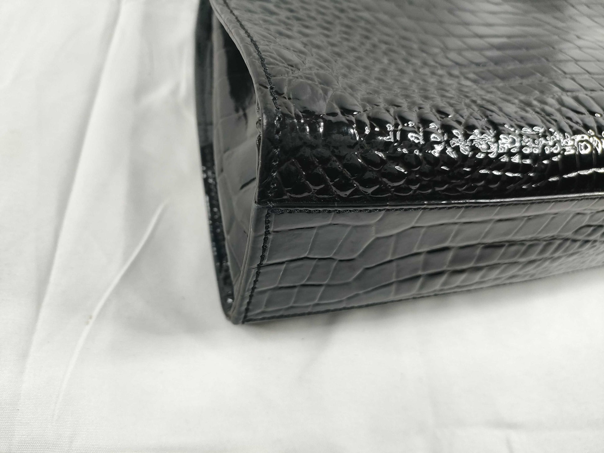 Yves Saint Laurent Handbag Croco-Embossed Black Handbag