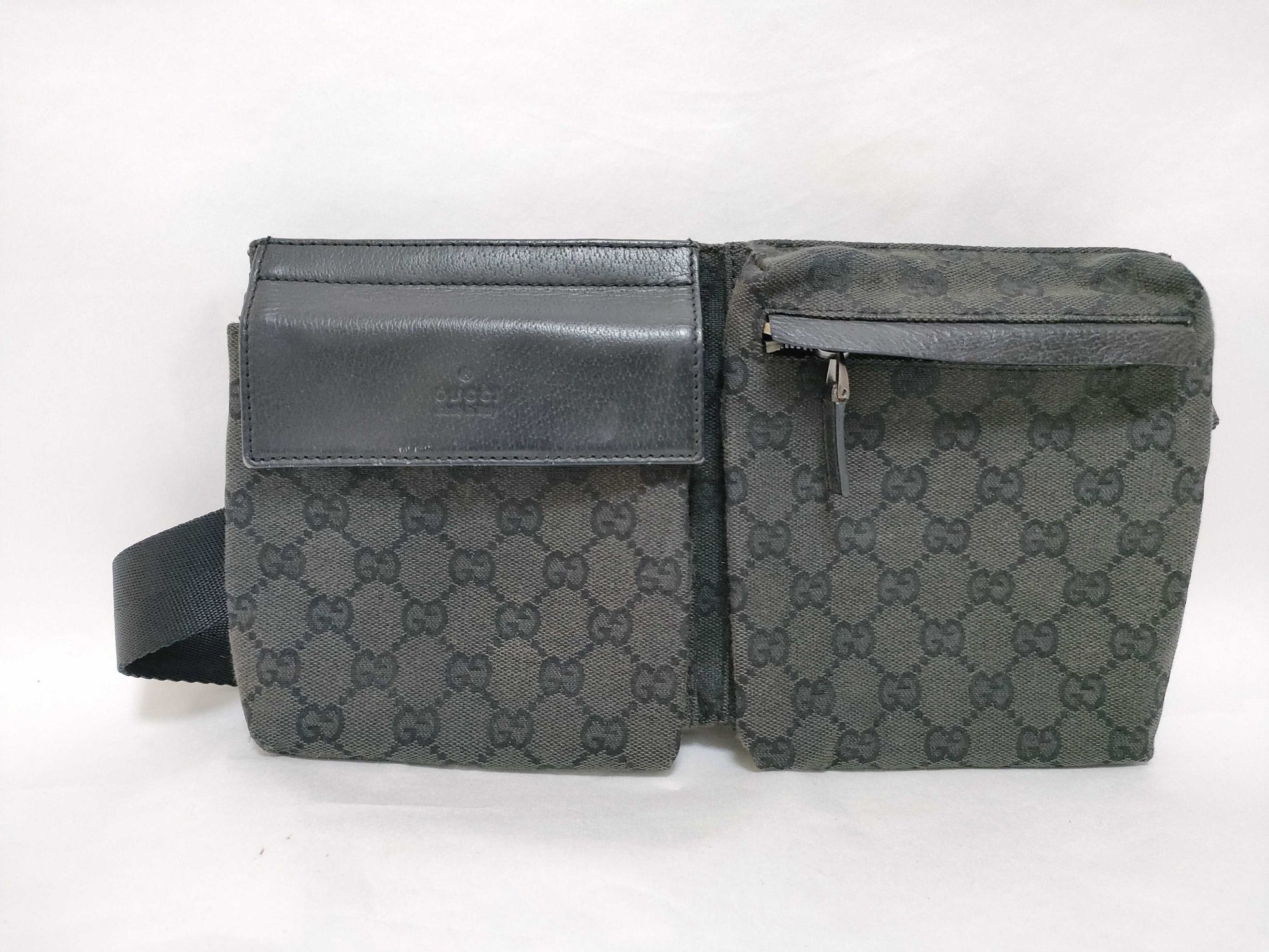 GUCCI GG Canvas Gucci GG Canvas Shoulder Bag Black Waist Bag
