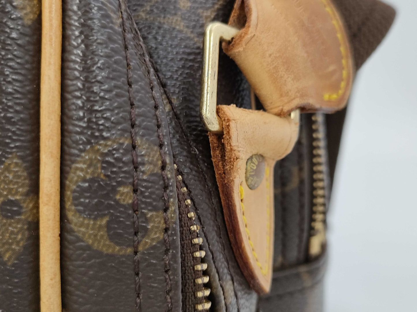 LOUIS VUITTON Monogram Reporter PM Shoulder Bag