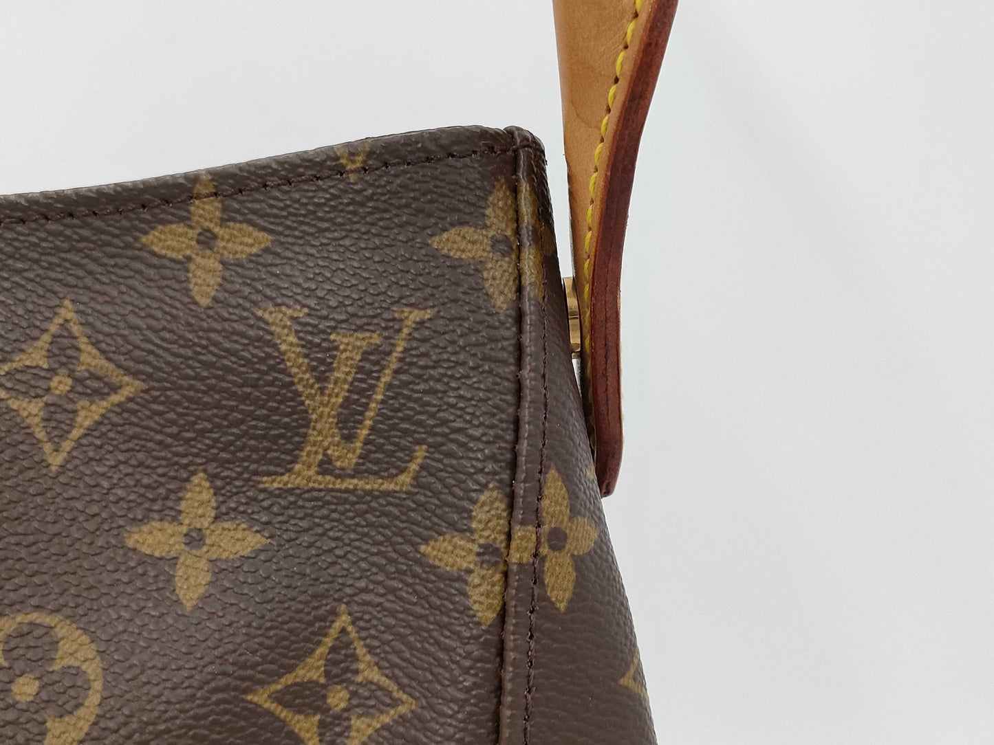 LOUIS VUITTON Louis Vuitton Monogram Looping GM Handbag