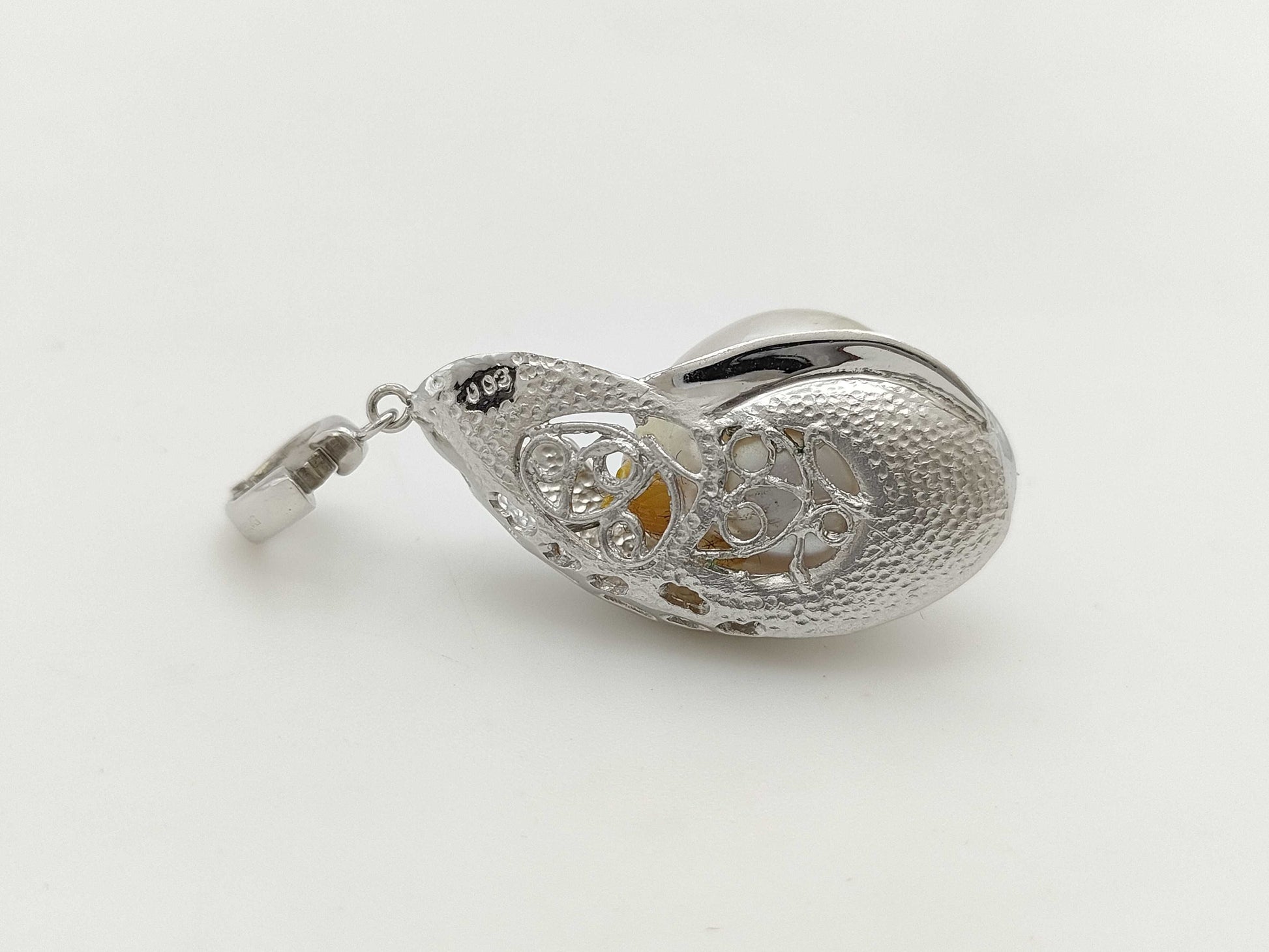 Semi-Round Pearl, Diameter: Approx. 16.0mm, D0.03ct, 14K White Gold, 12.4g Pendant Top 