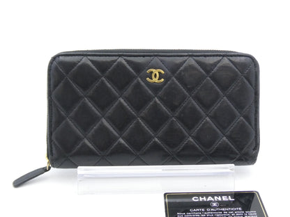 CHANEL Matlasse Cocomark Round Zipper Wallet