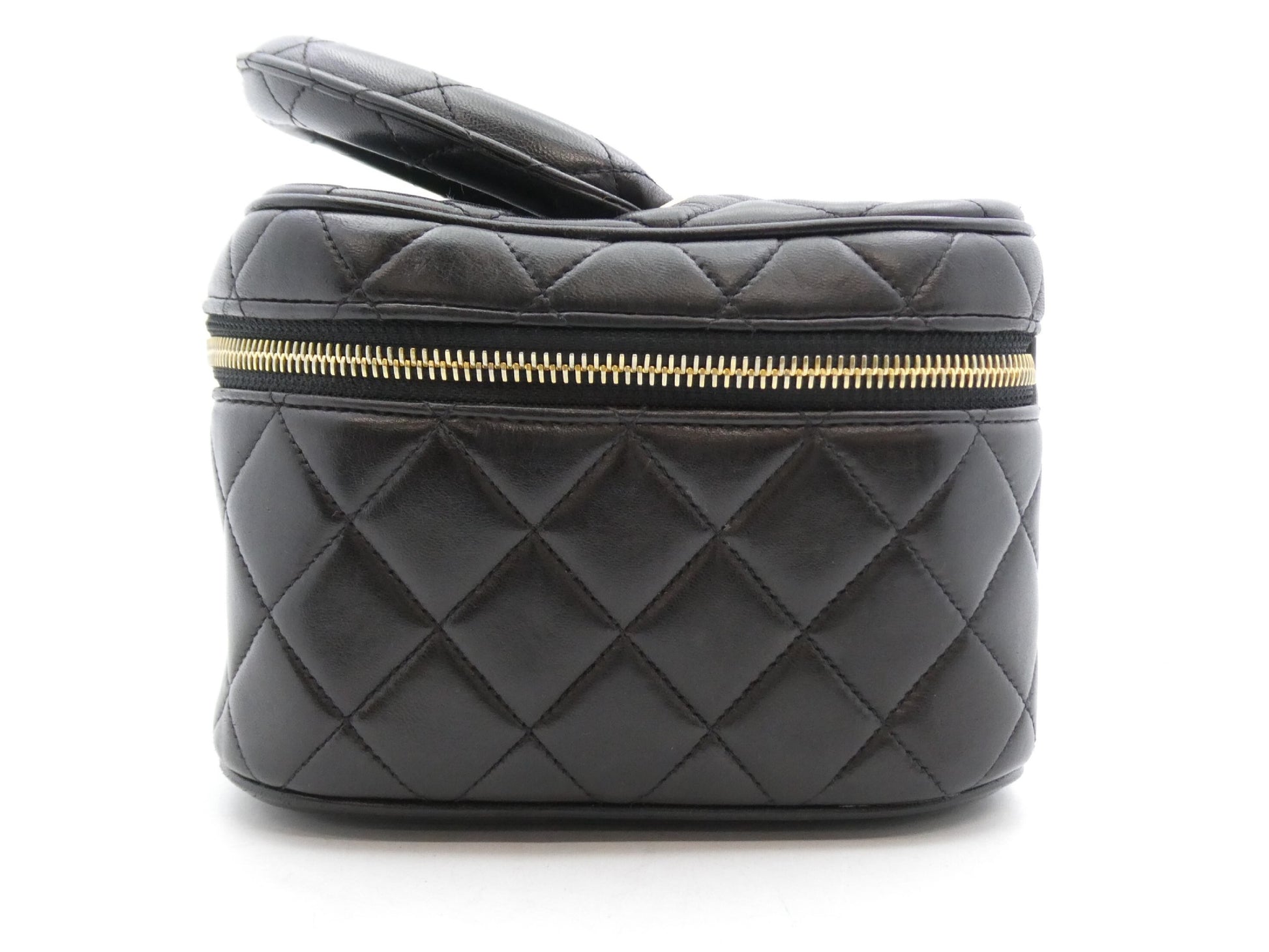 CHANEL Matrasse Leather Vanity Bag