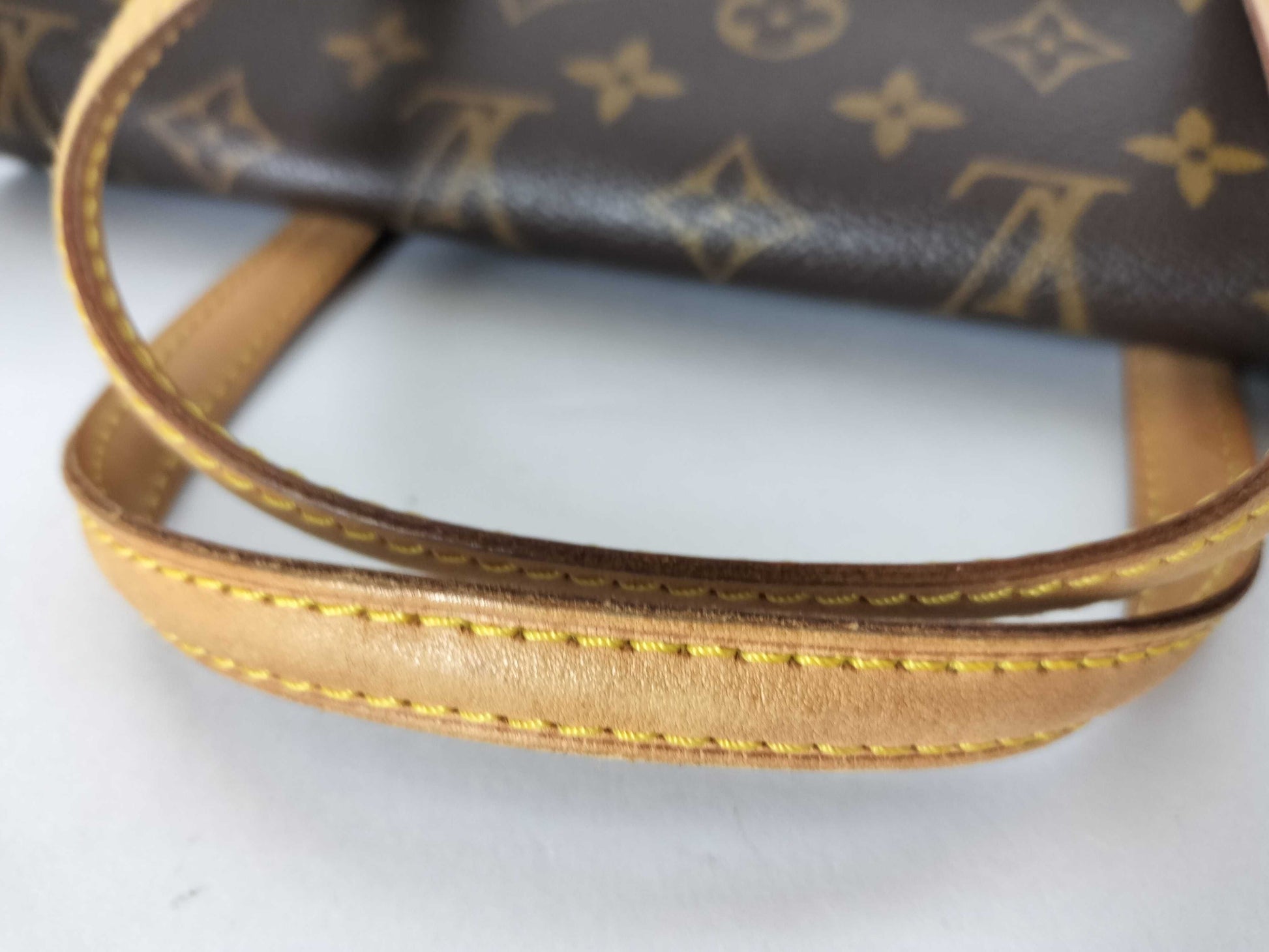 LOUIS VUITTON Monogram LOUIS VUITTON Monogram Sonatine Handbag Handbag