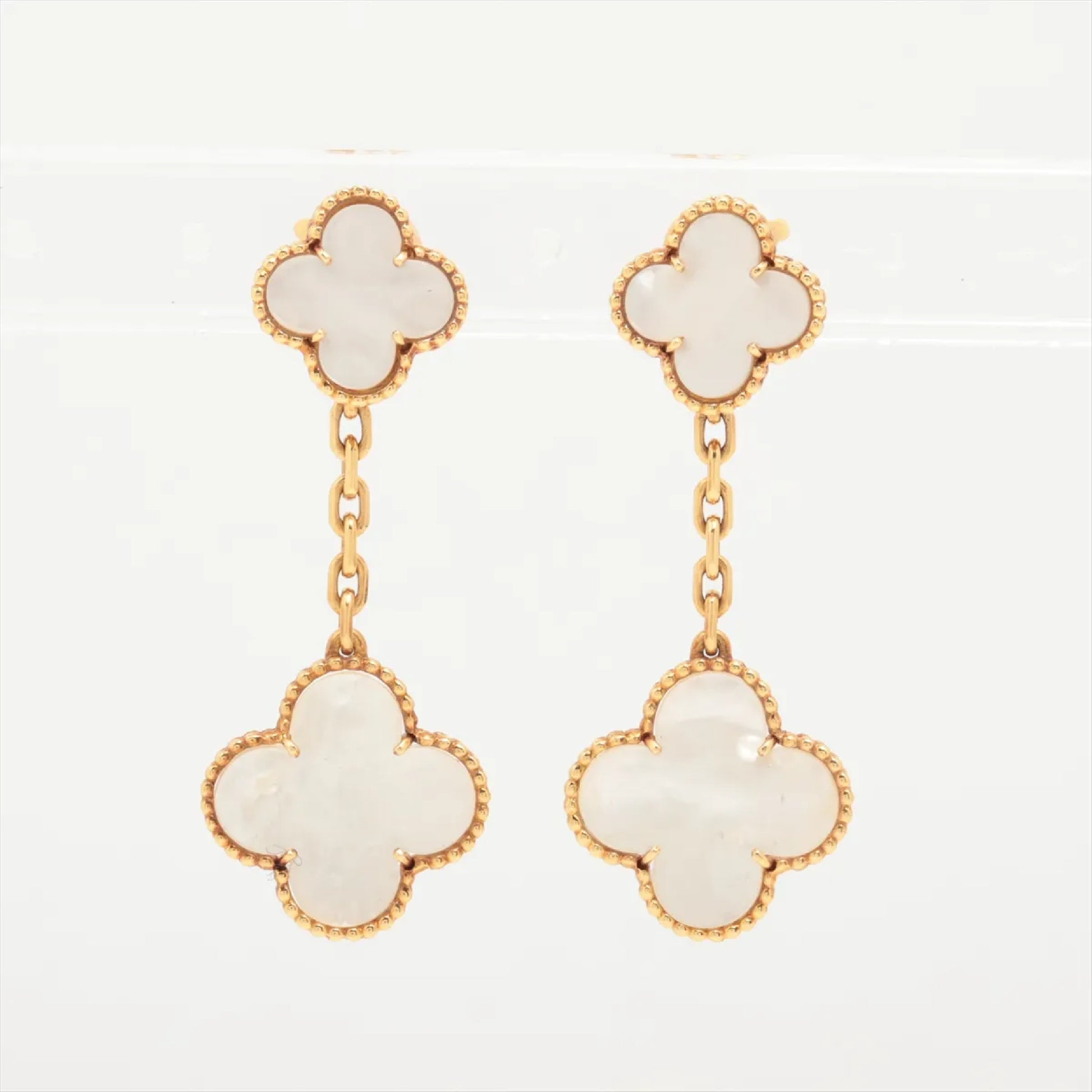 Van Cleef&Arpels Magic Alhambra Mother-of-Pearl YG 18KT 14.4g Earrings
