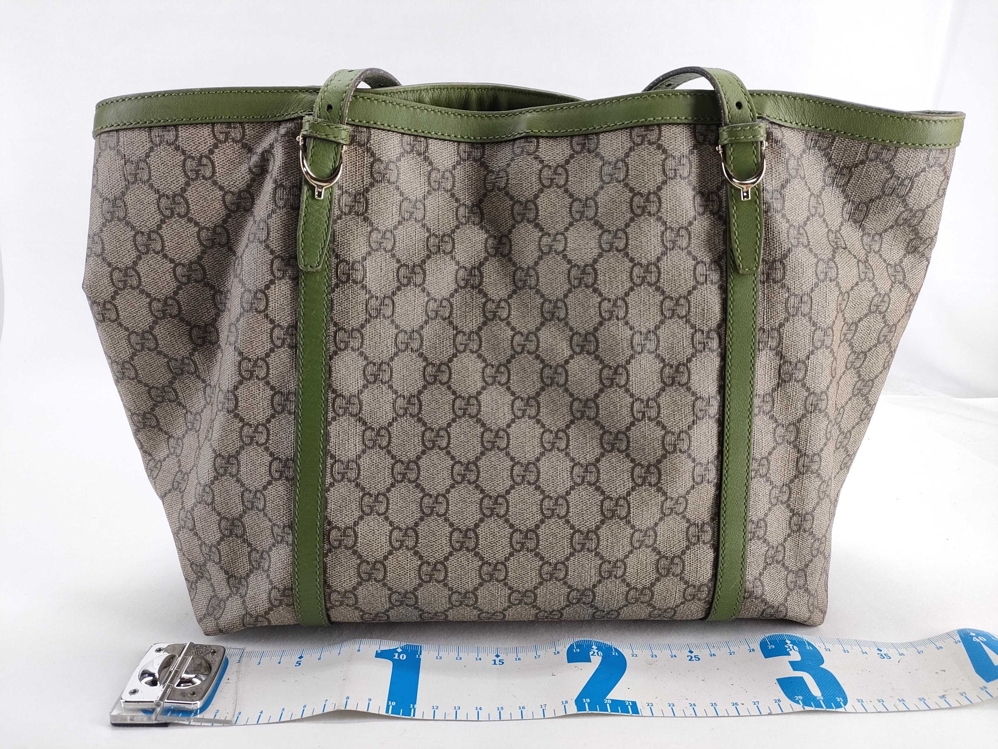 GUCCI GG Supreme Gucci GG Supreme Green Tote Bag Tote Bag