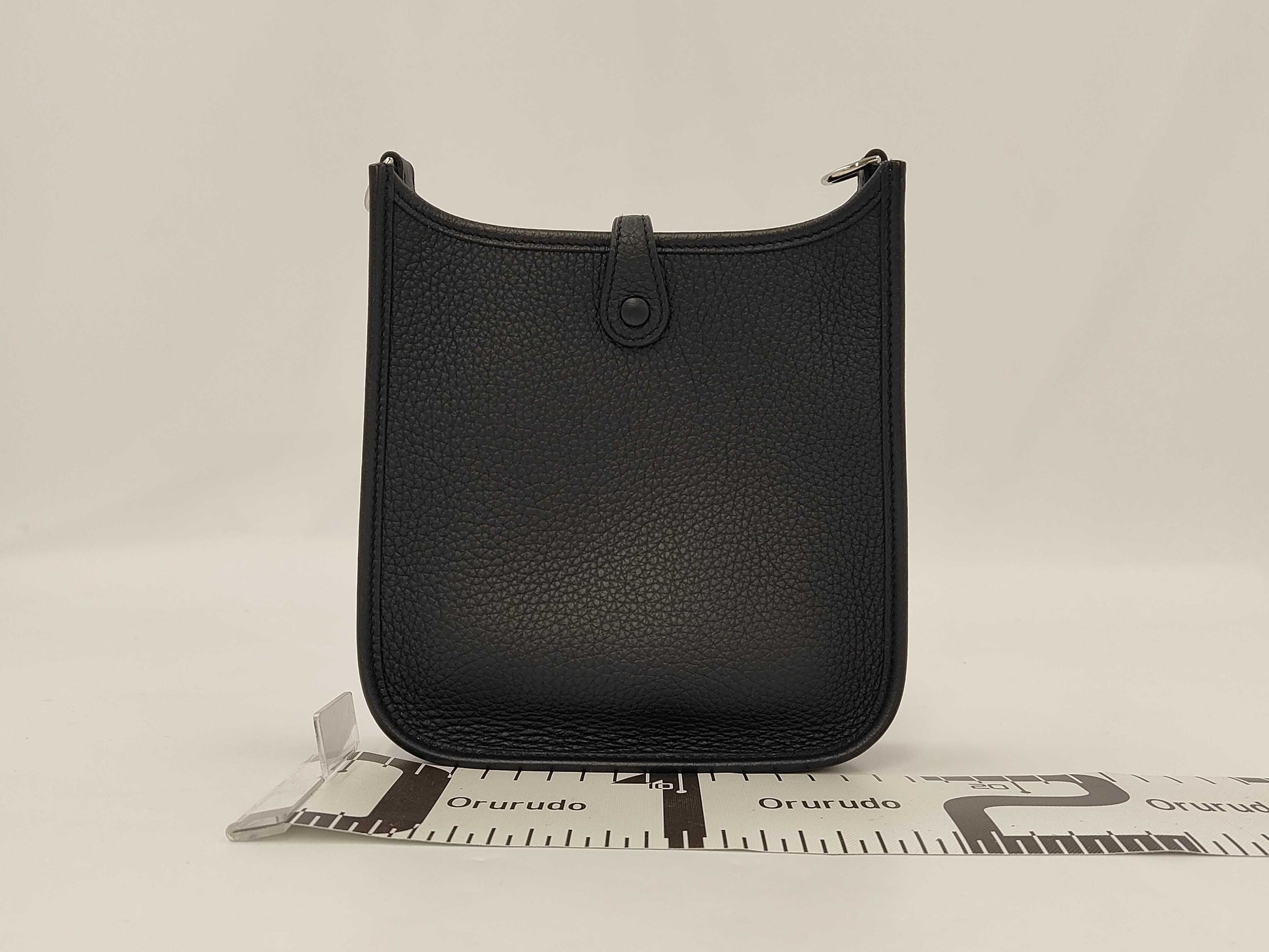 HERMES Evelyn 16 Black Shoulder Bag Tryon Clemence SV Hardware W Engraved Shoulder Bag