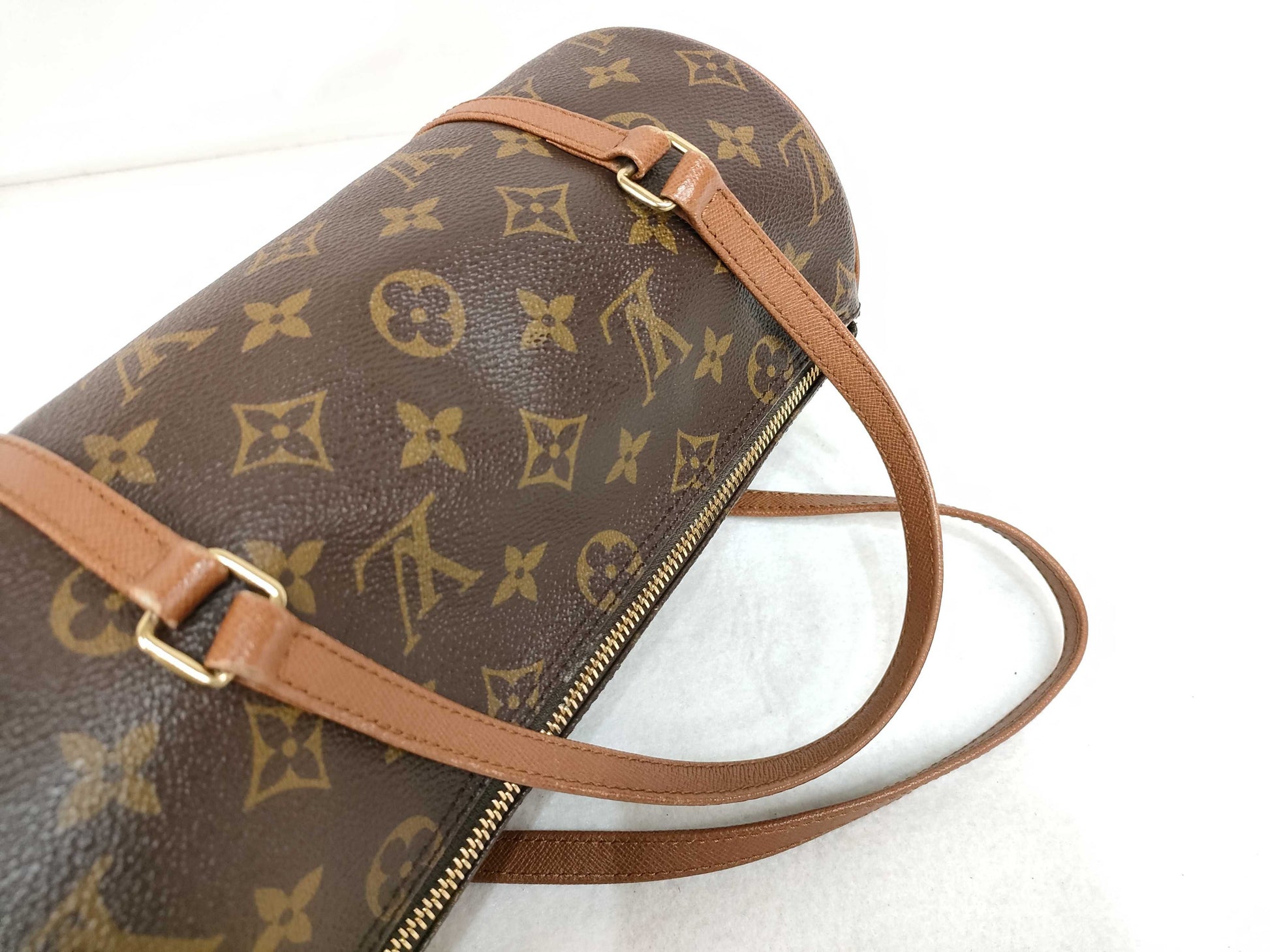 LOUIS VUITTON Monogram Vuitton Papillon 26 Handbag