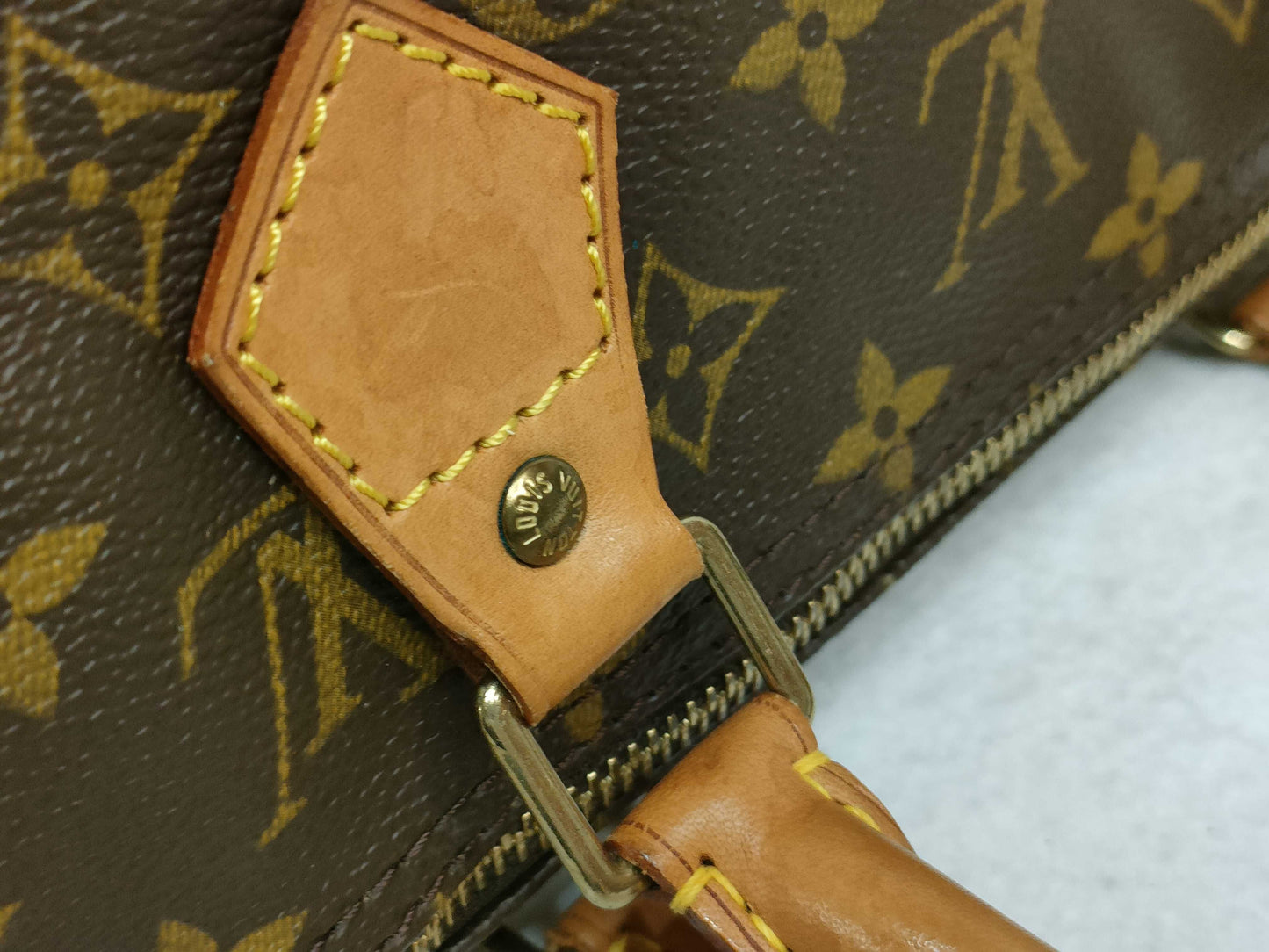 LOUIS VUITTON Monogram Vuitton Speedy 40 Boston Bag
