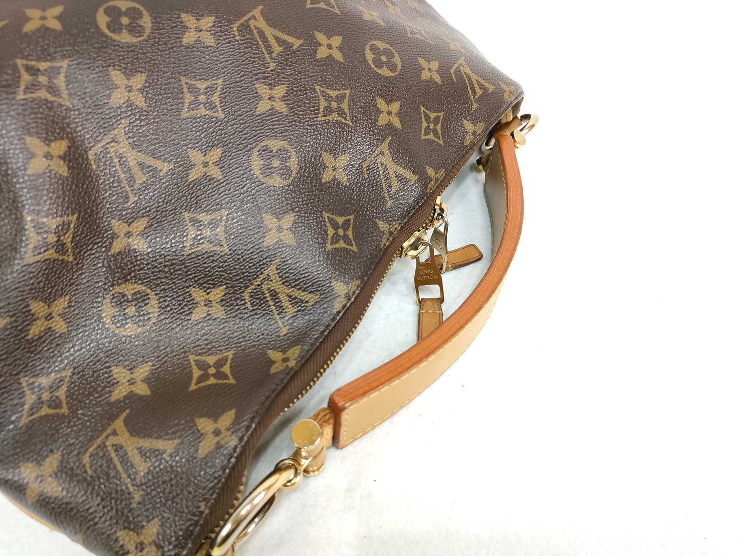 LOUIS VUITTON Monogram Vuitton Shuri PM Handbag