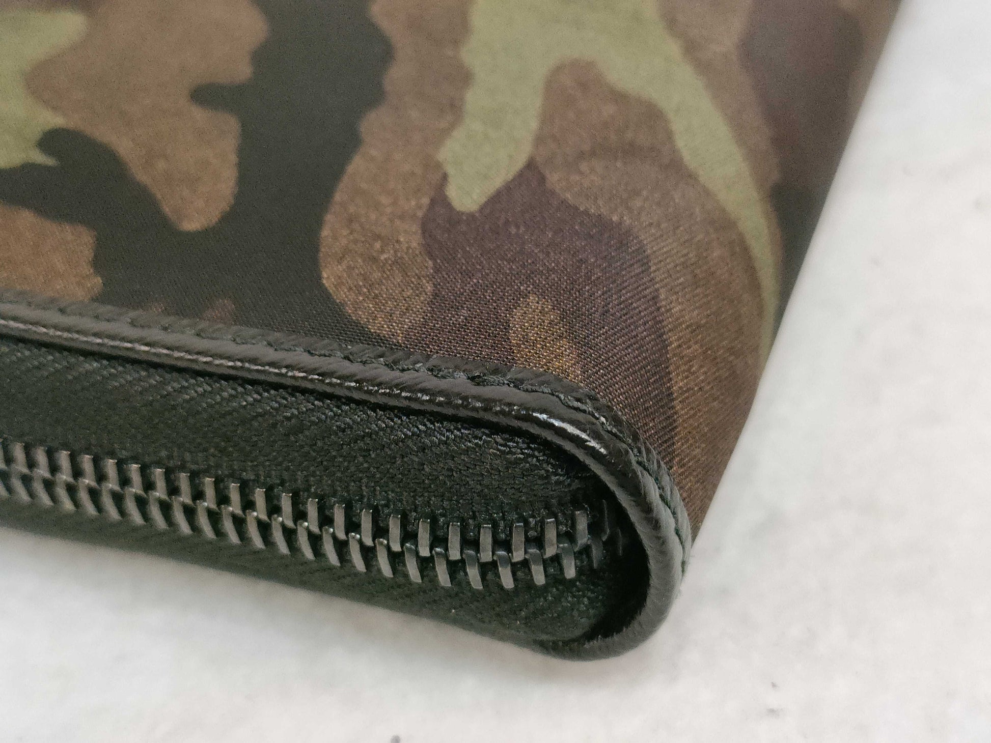 PRADA Wallet Khaki Galler Box Wallet