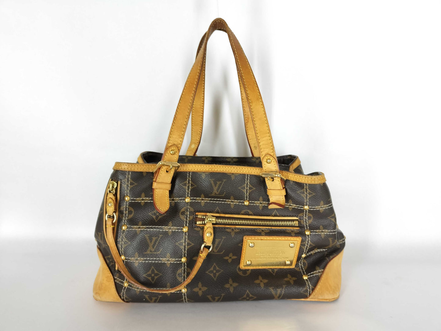 LOUIS VUITTON Monogram Louis Vuitton Coated Canvas Handbag