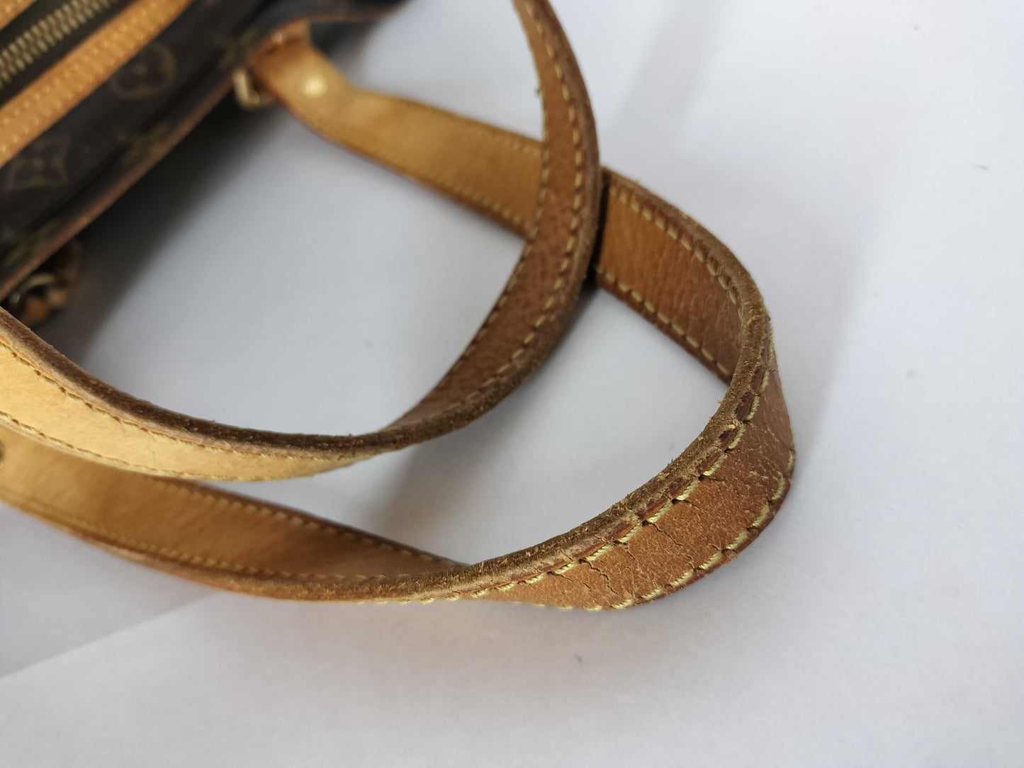 LOUIS VUITTON Monogram Louis Vuitton Coated Canvas Handbag