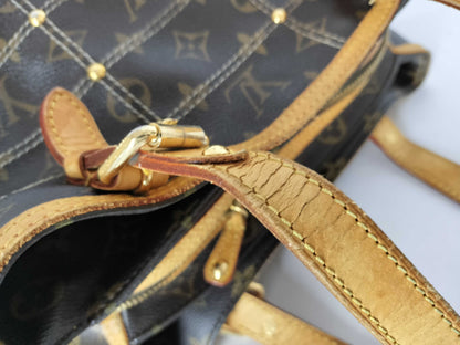 LOUIS VUITTON Monogram Louis Vuitton Coated Canvas Handbag