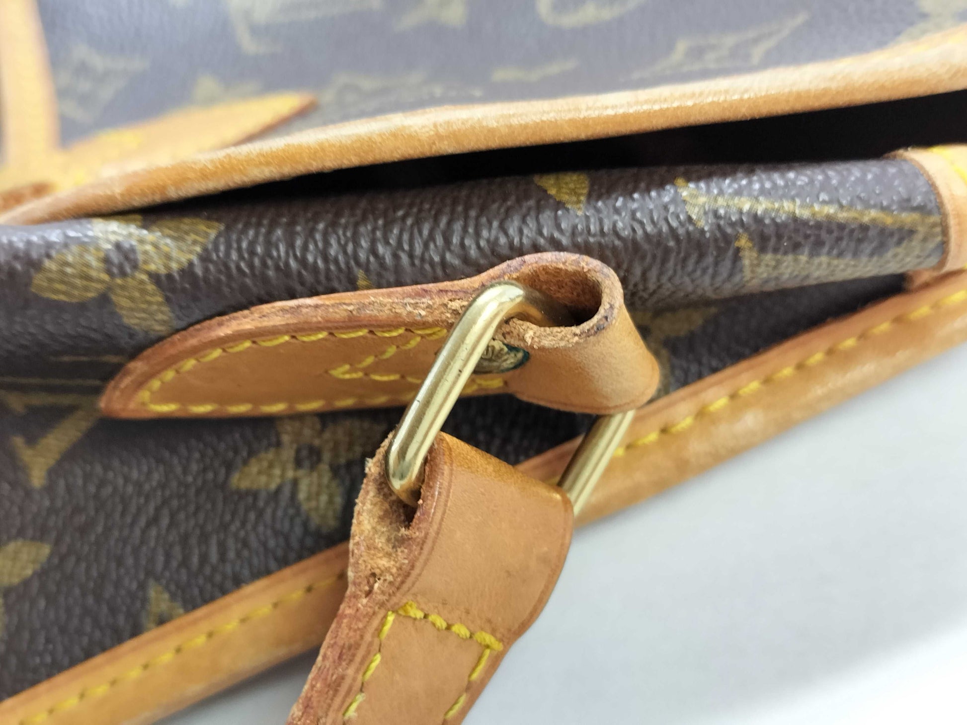 LOUIS VUITTON Monogram Louis Vuitton Gibechel MM Shoulder Bag