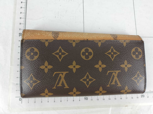 LOUIS VUITTON Louis Vuitton Porte-Feuille Sara Jumbo Monogram Long Wallet Wallet