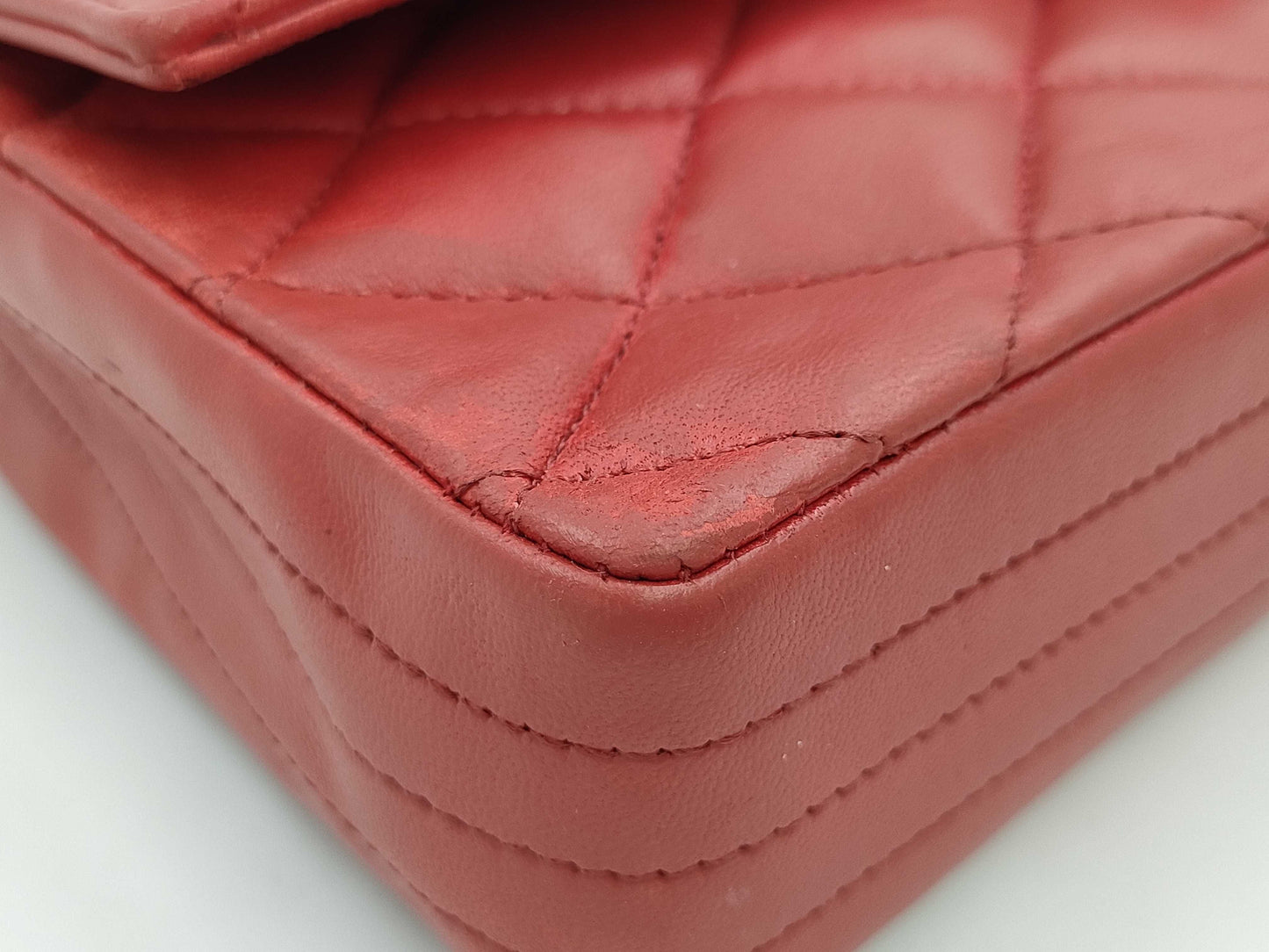 CHANEL Matlassse Lambskin Chain Shoulder Seal Bag