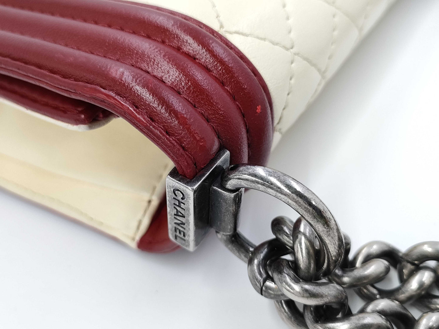 CHANEL Boy Chanel Matlasse Lamb Skin Bao Color Chain Shoulder Shoulder Bag